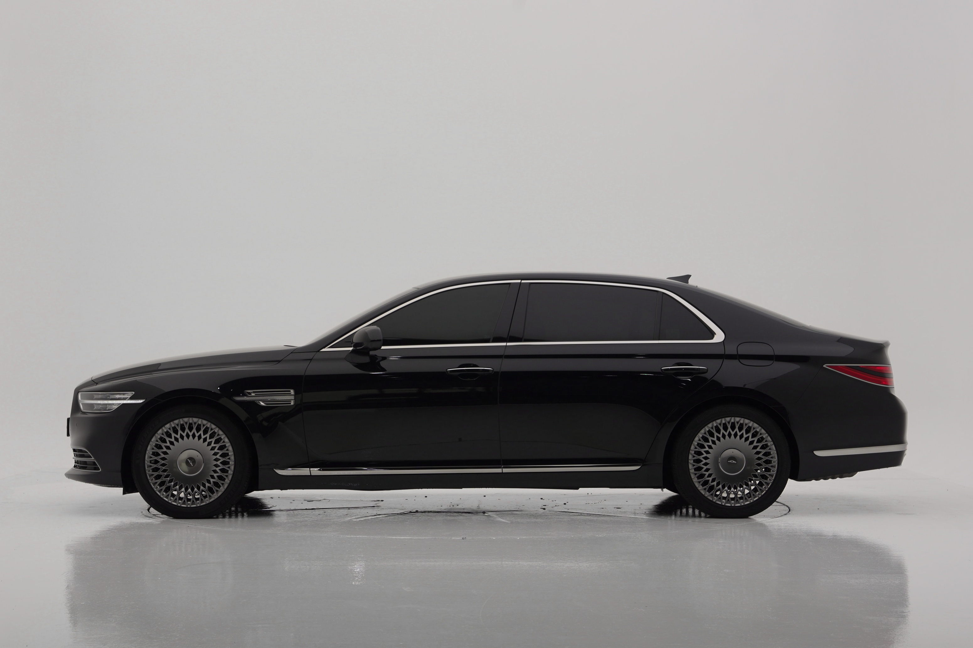 Genesis G90 Prestige