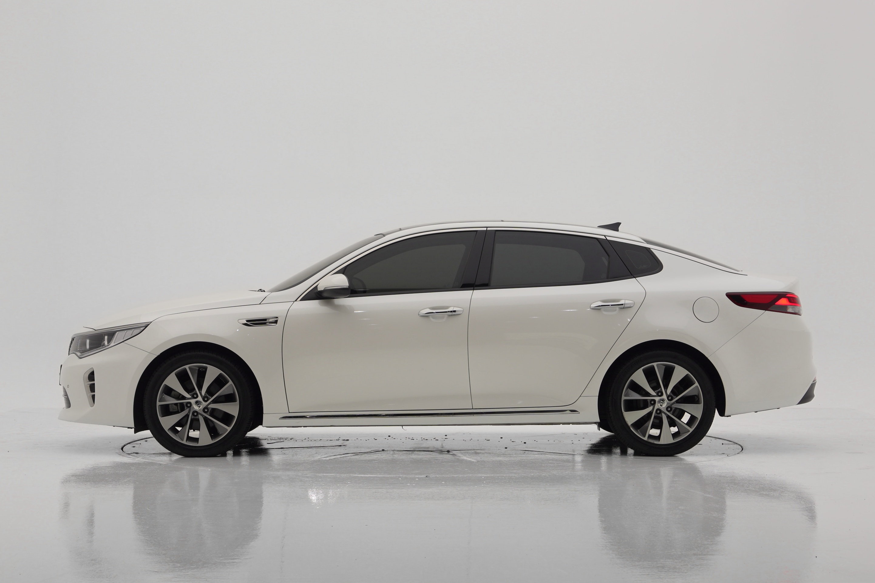 Kia K5 Noblesse