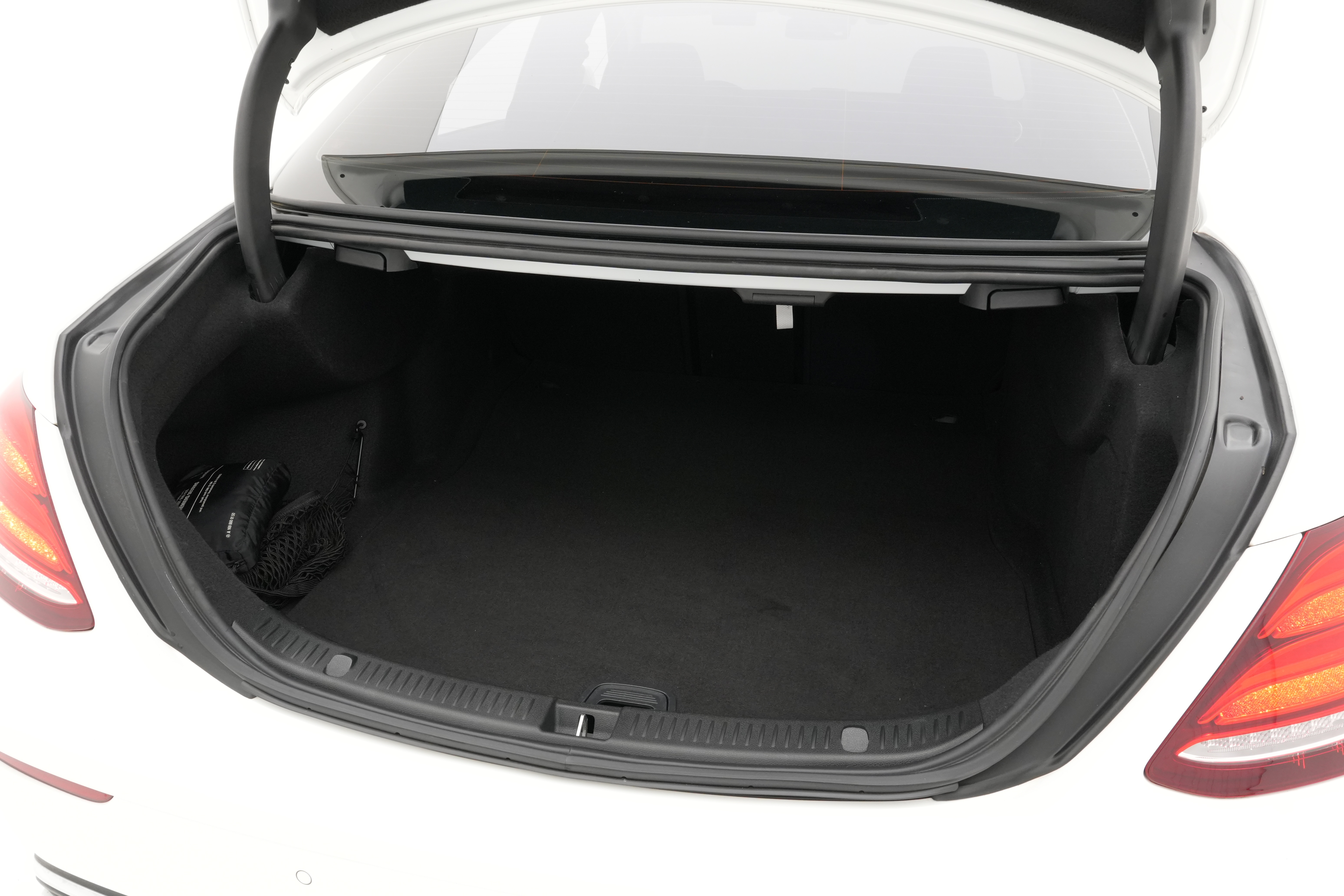 Interior 19