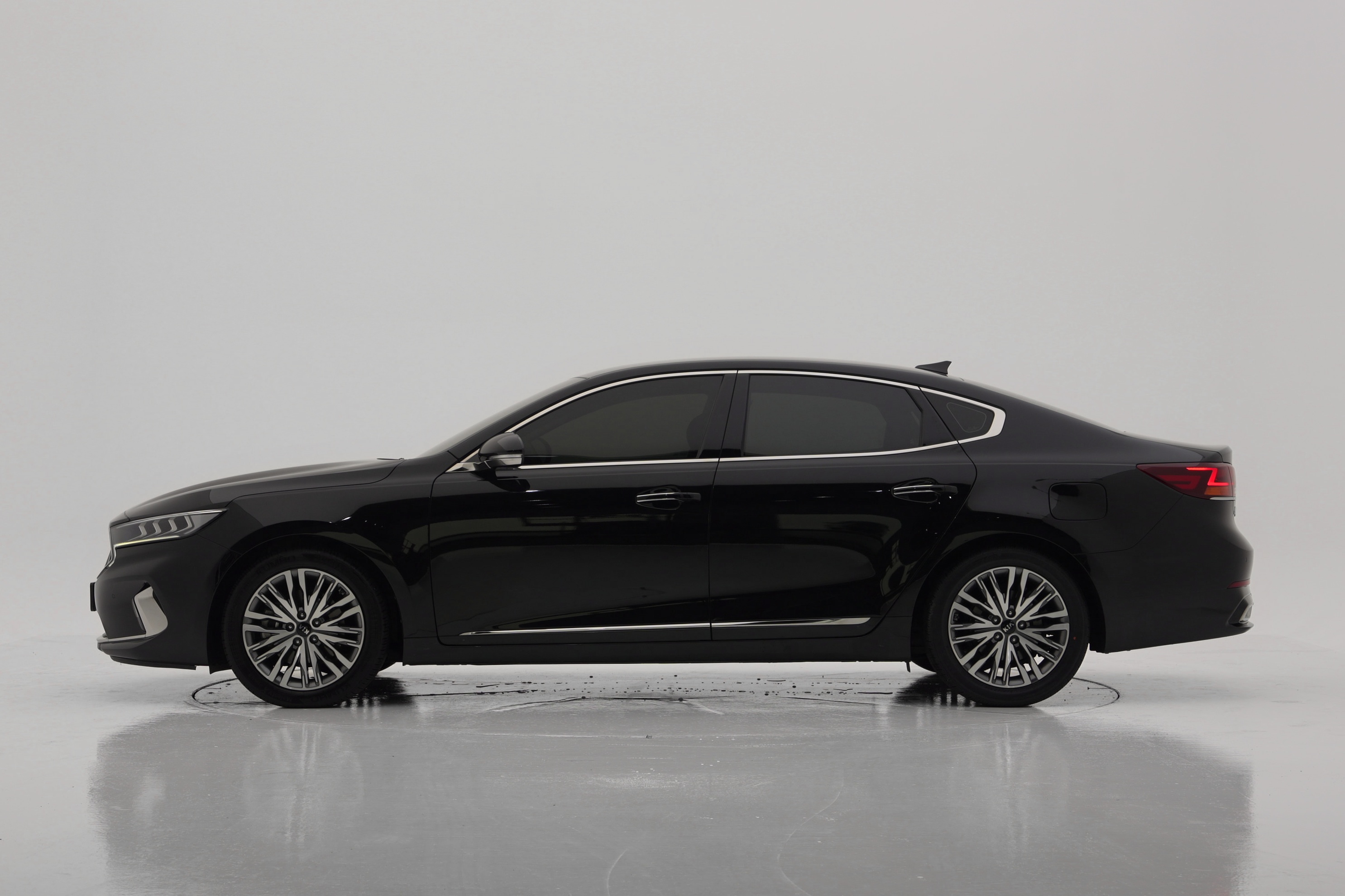 Kia K7 2.5 GDI Noblesse