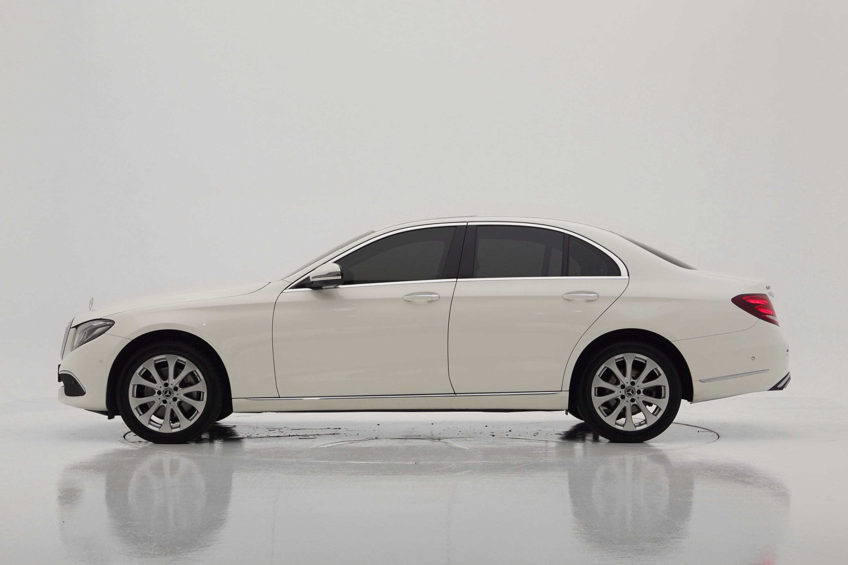 Mercedes-Benz E-Class E220d 4MATIC Exclusive
