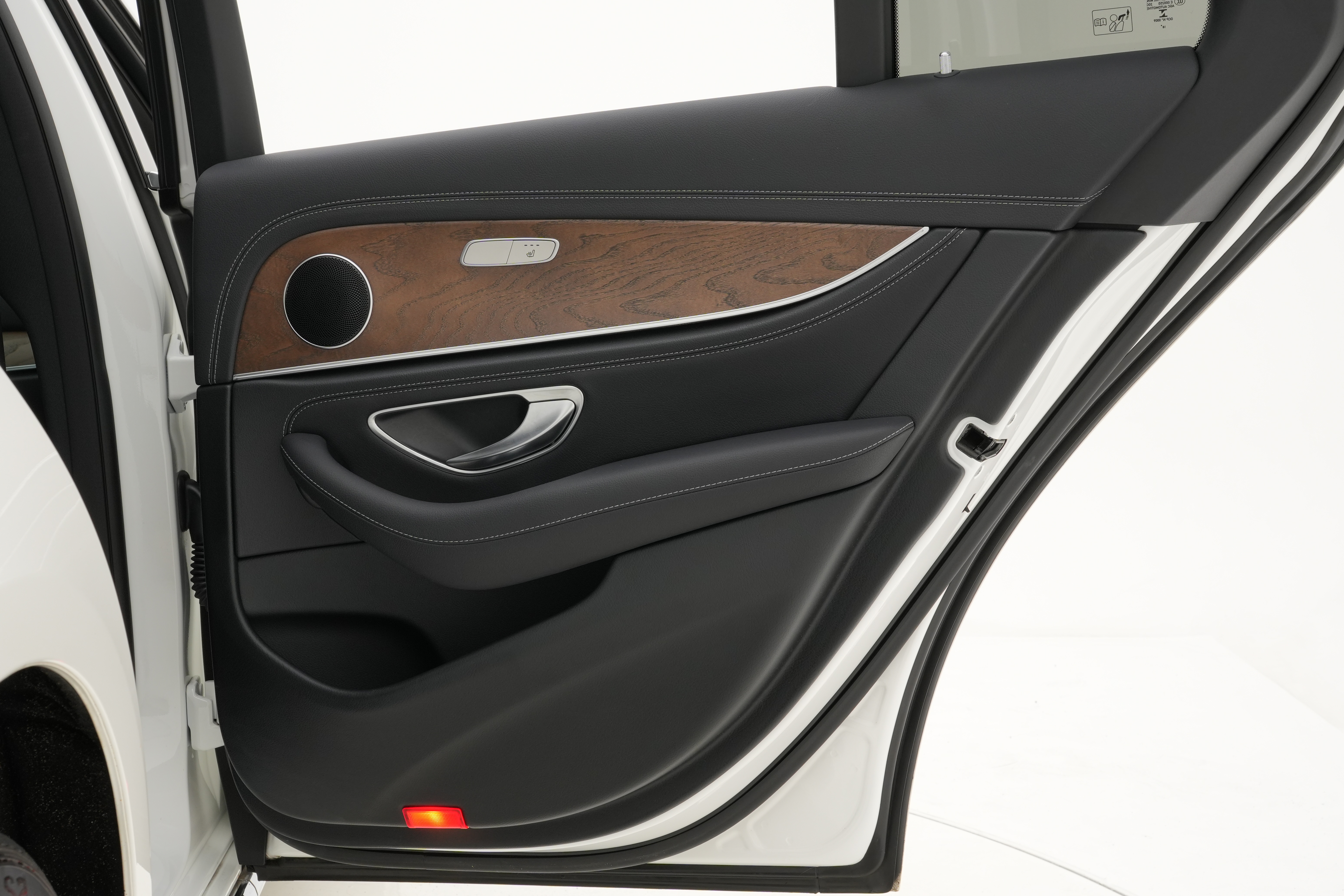 Interior 5