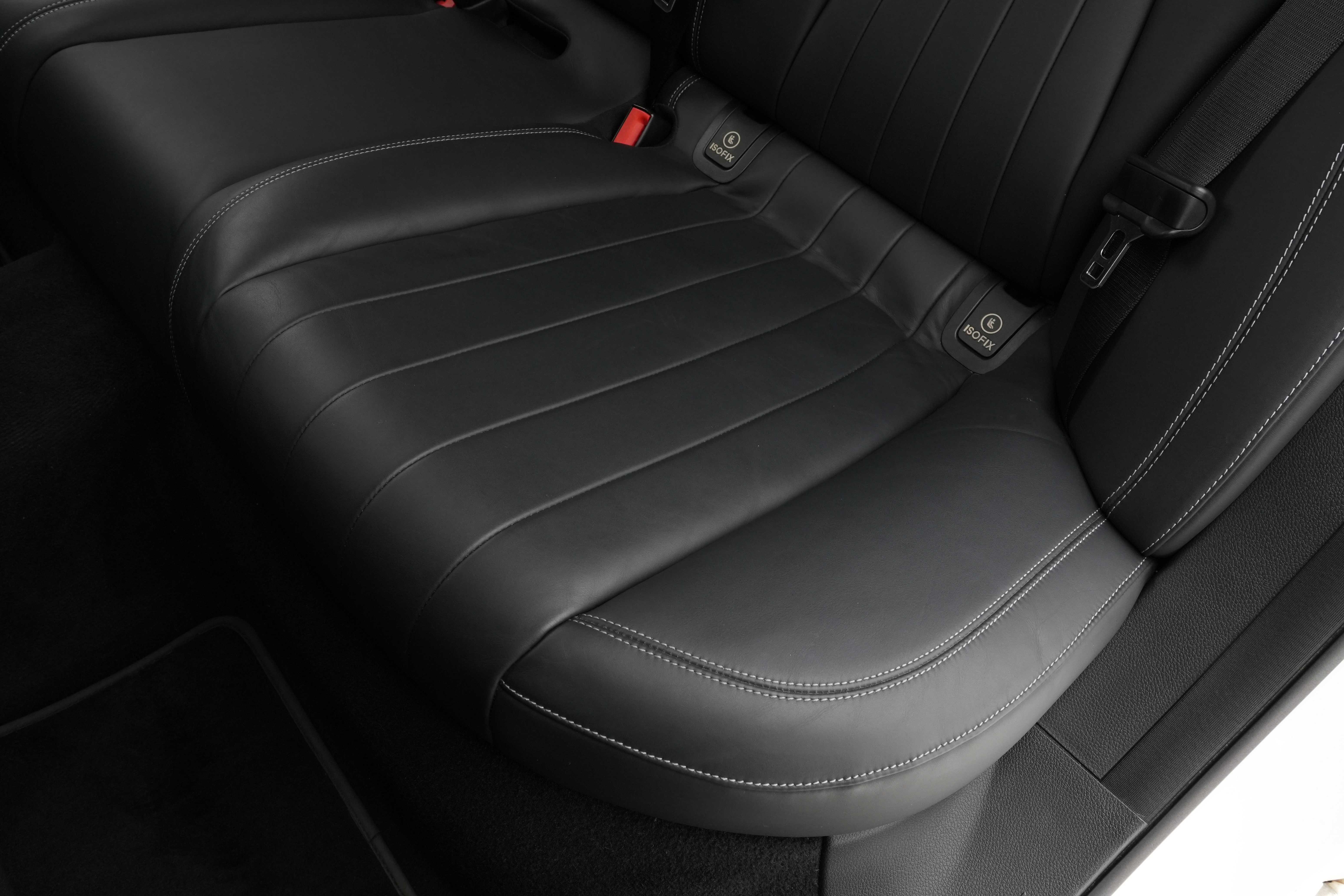 Interior 15