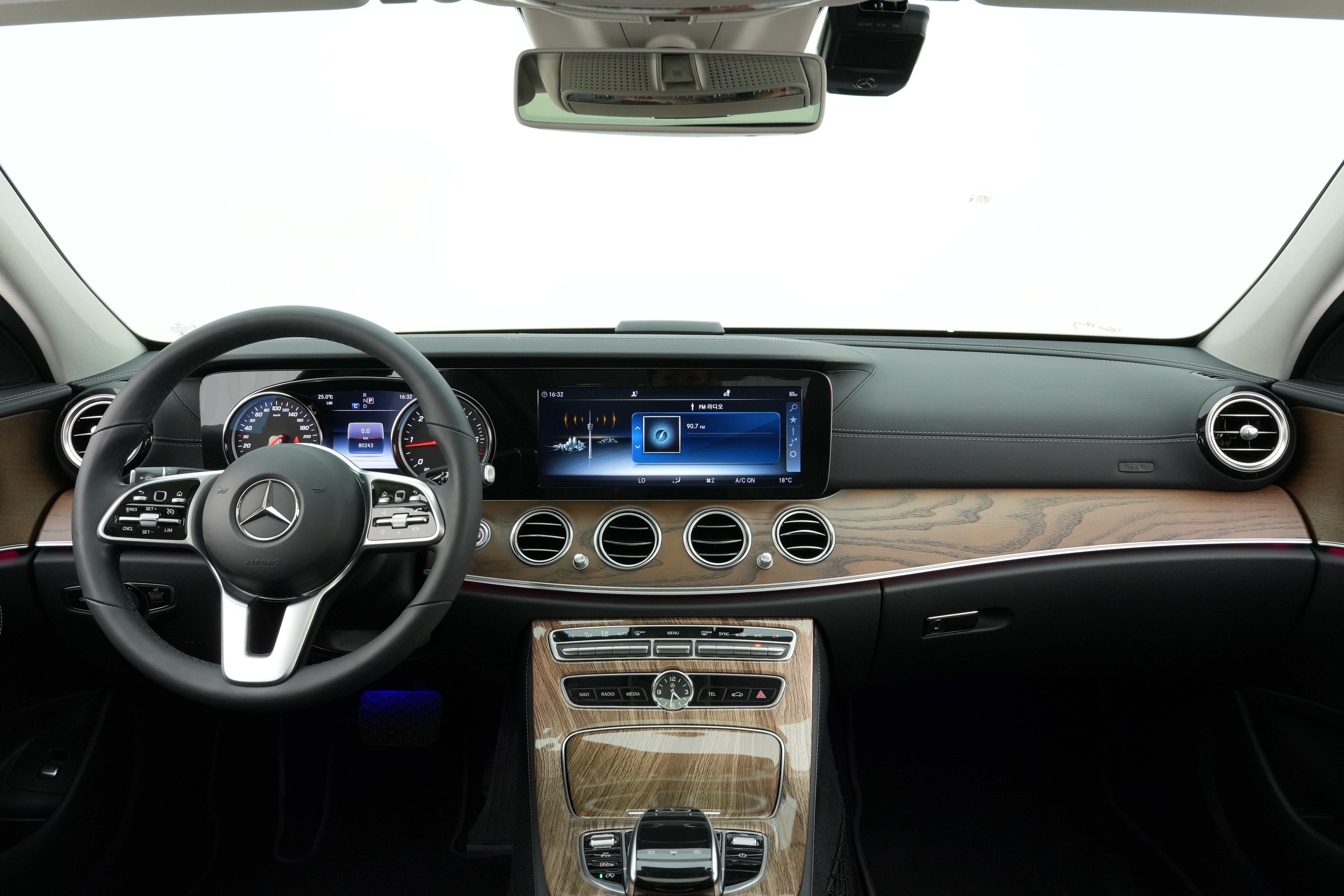 Interior 2