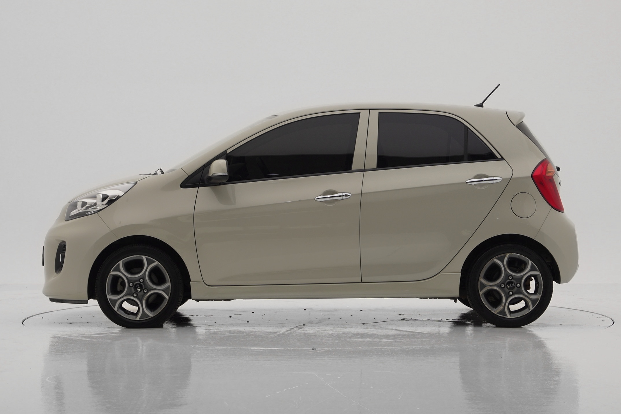 Kia Morning 1.0 Турбо Luxury