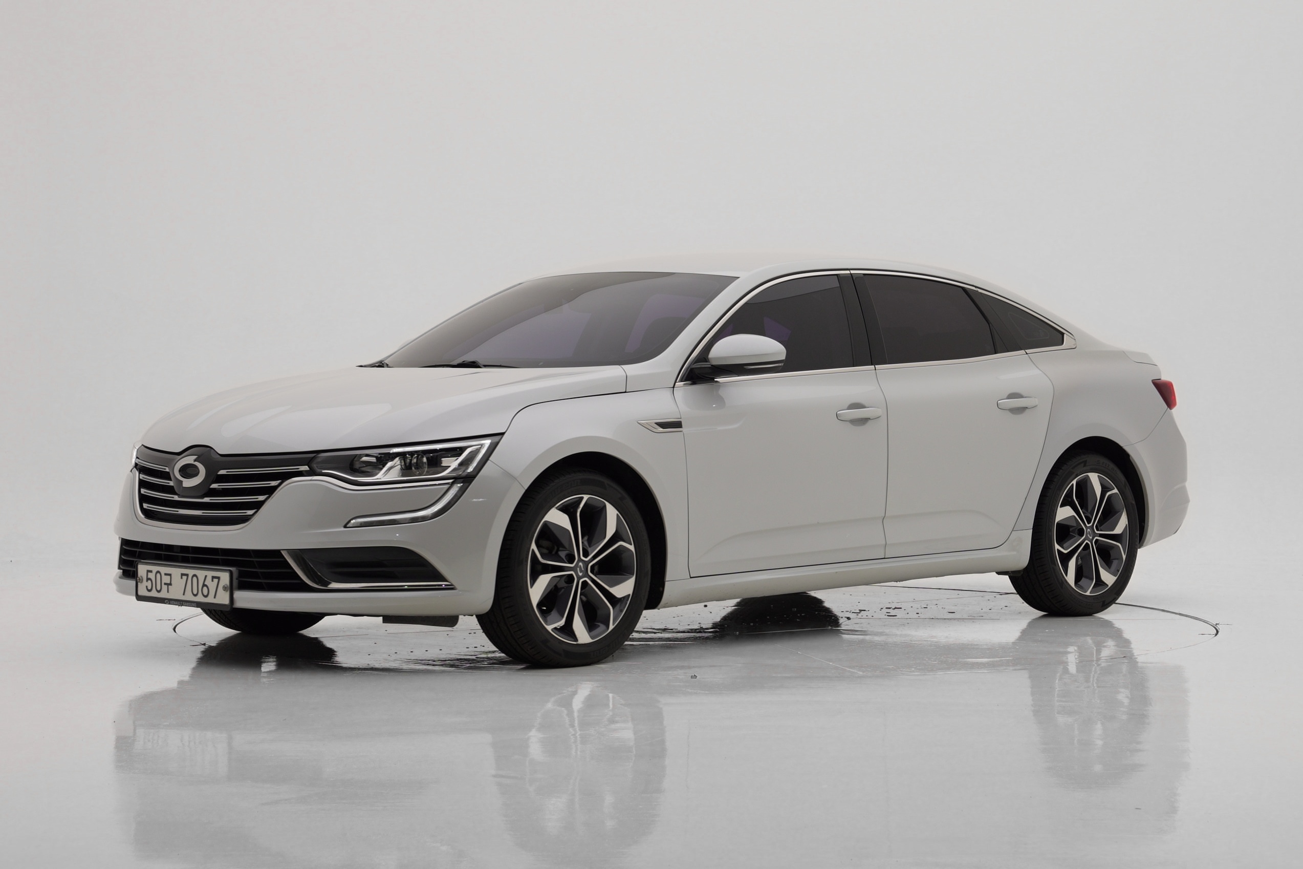 Renault Korea SM6 2.0 GDe LE