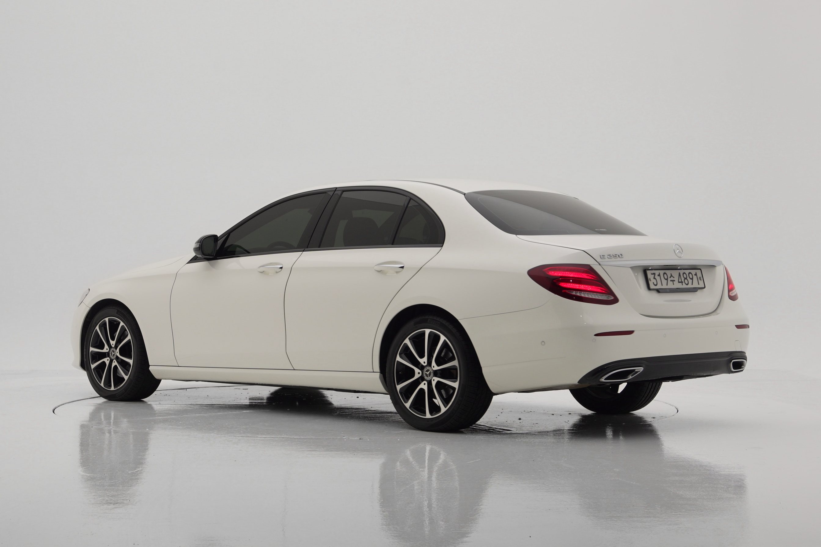 Mercedes-Benz E-Class E250 Avantgarde