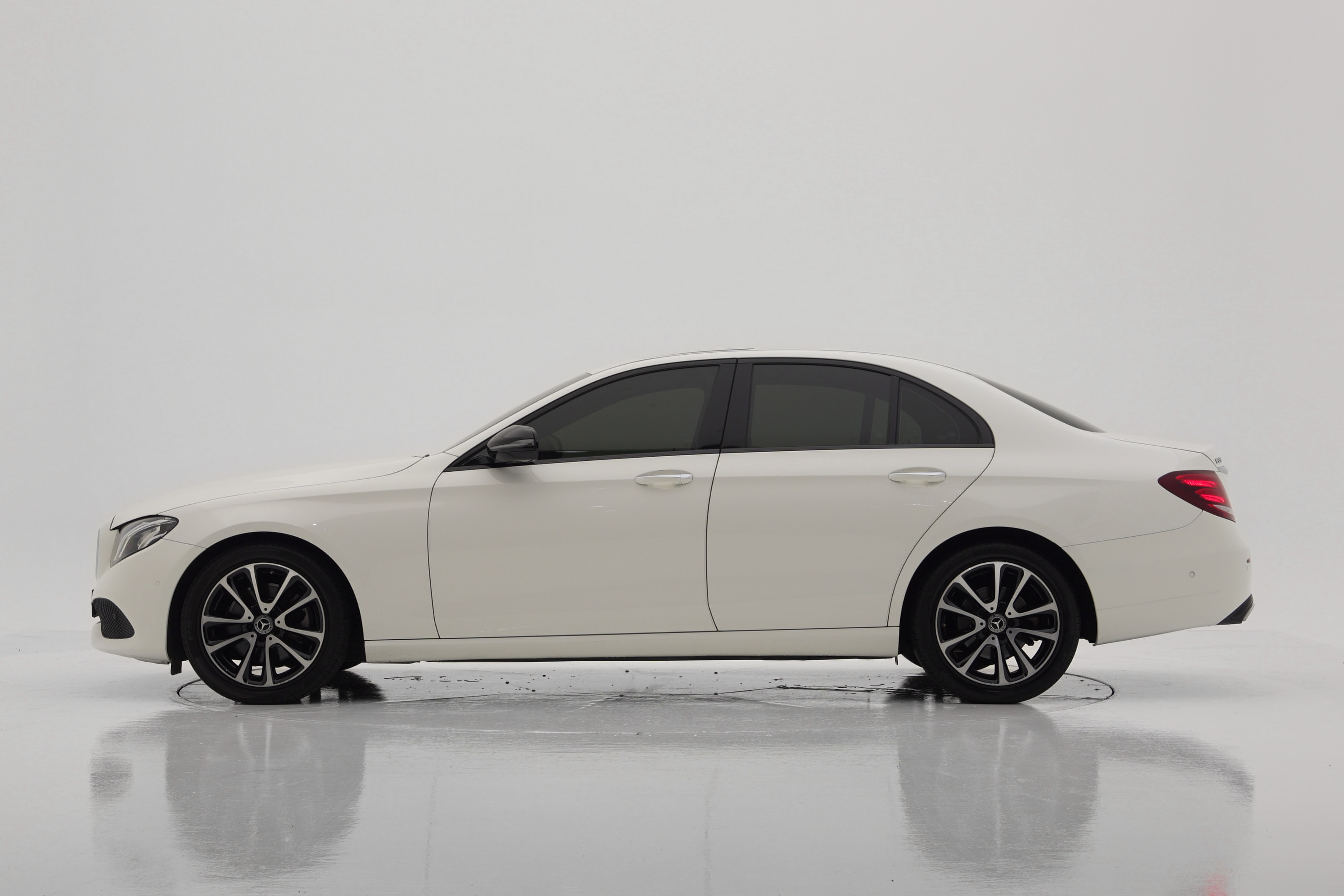 Mercedes-Benz E-Class E250 Avantgarde