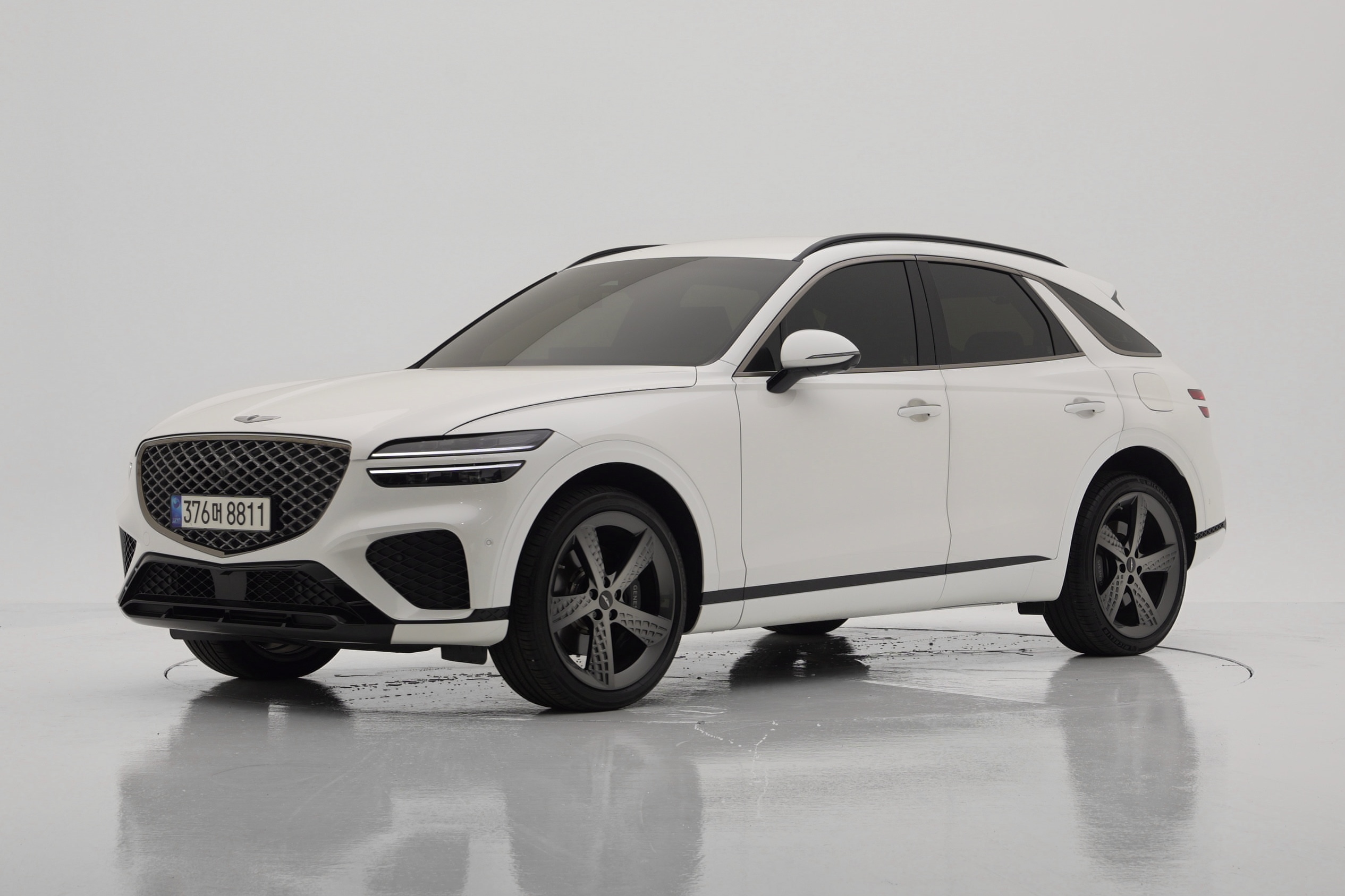 Genesis GV70 2.5T Бензин 2WD