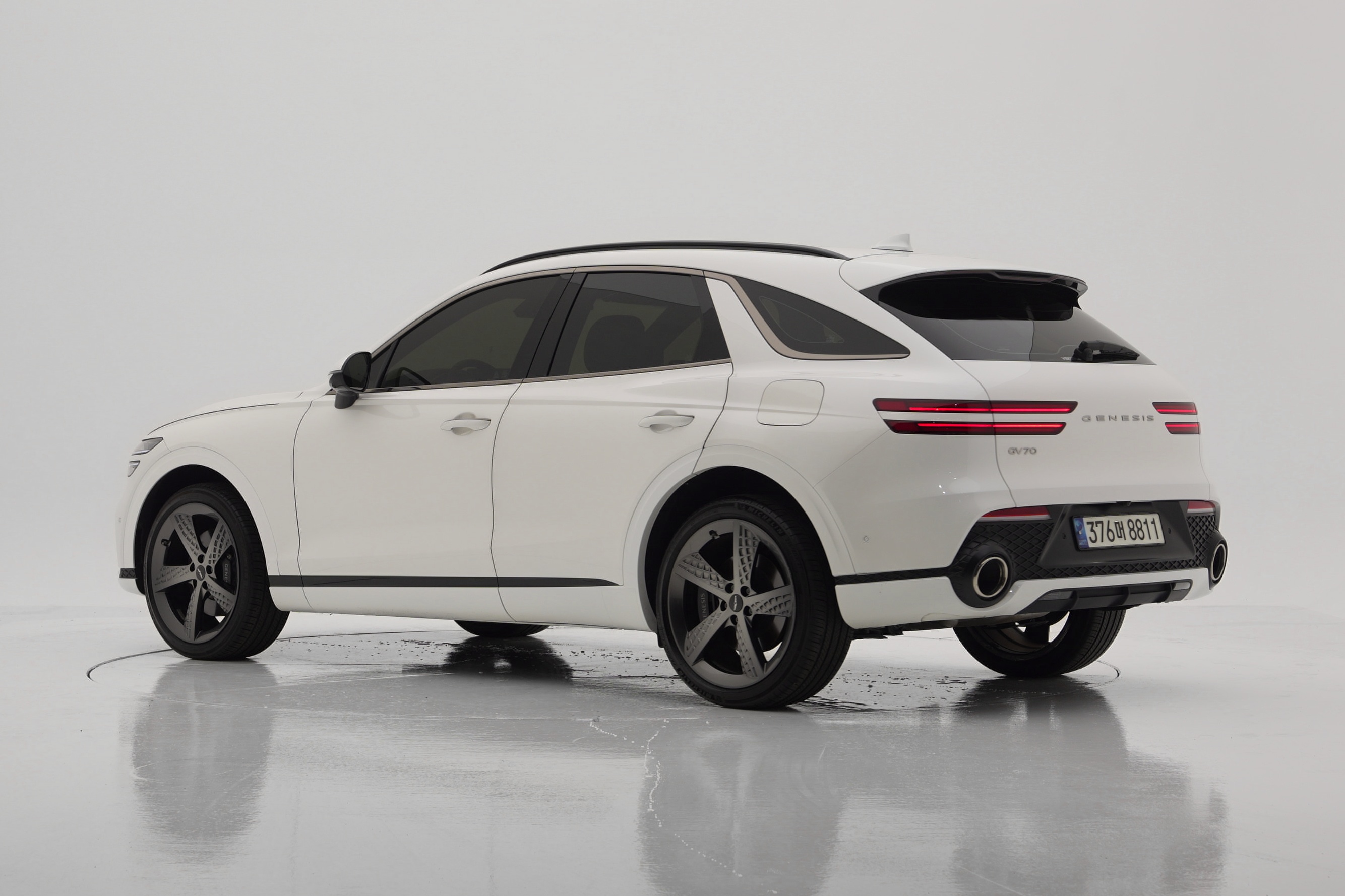 Genesis GV70 2.5T Бензин 2WD