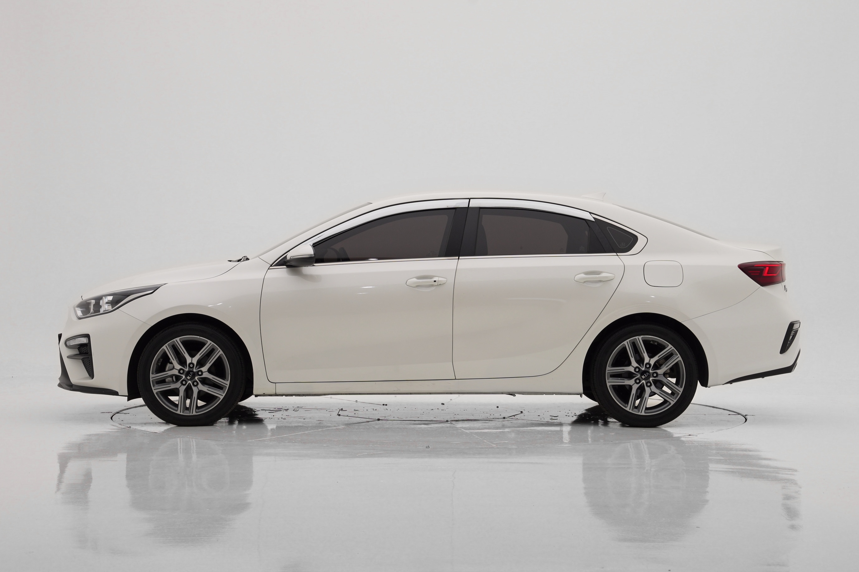Kia K3 Luxury