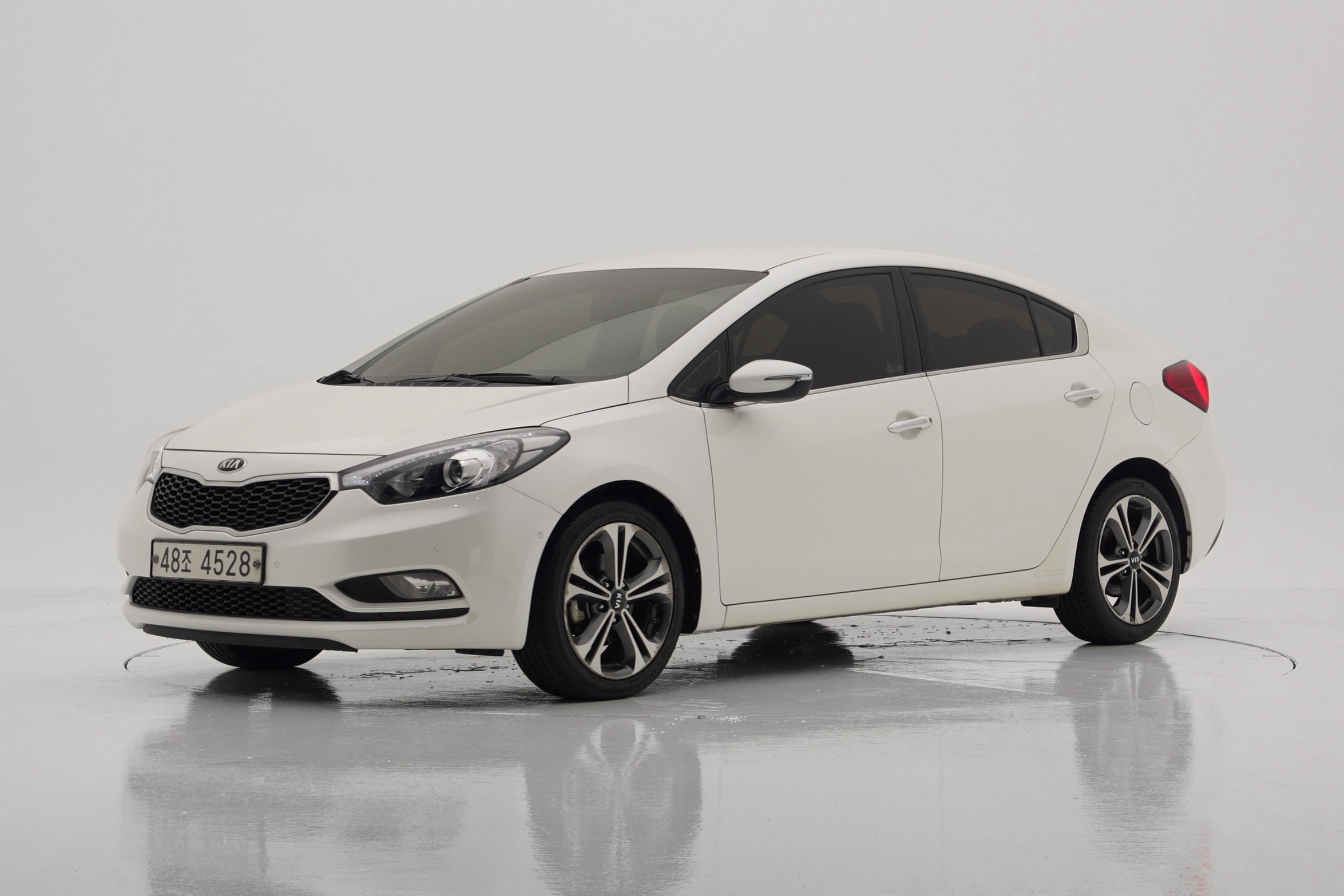 Kia K3 Noblesse