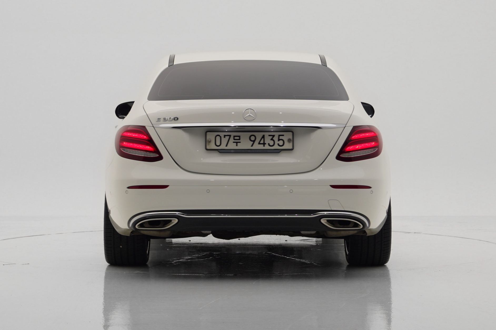 Mercedes-Benz E-Class E200 Avantgarde