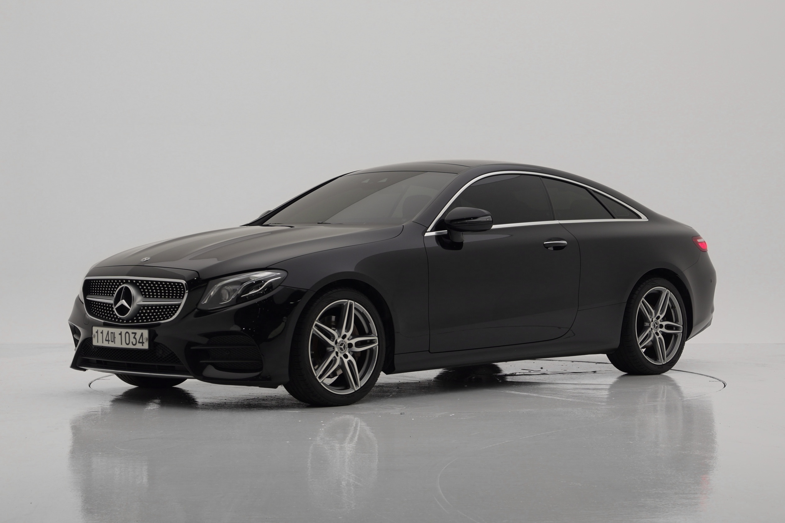 Mercedes-Benz E-Class E220d Купе