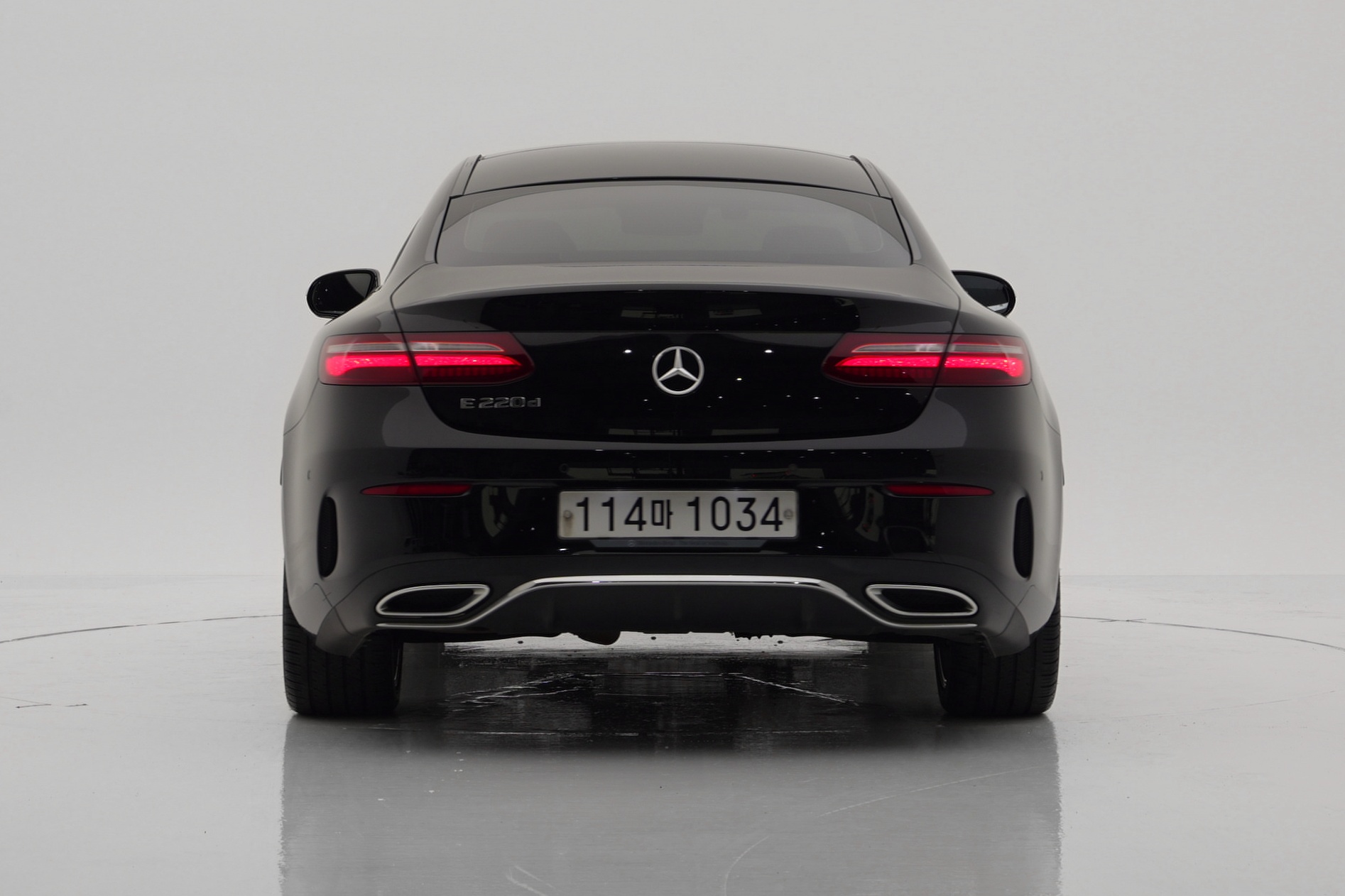 Mercedes-Benz E-Class E220d Купе