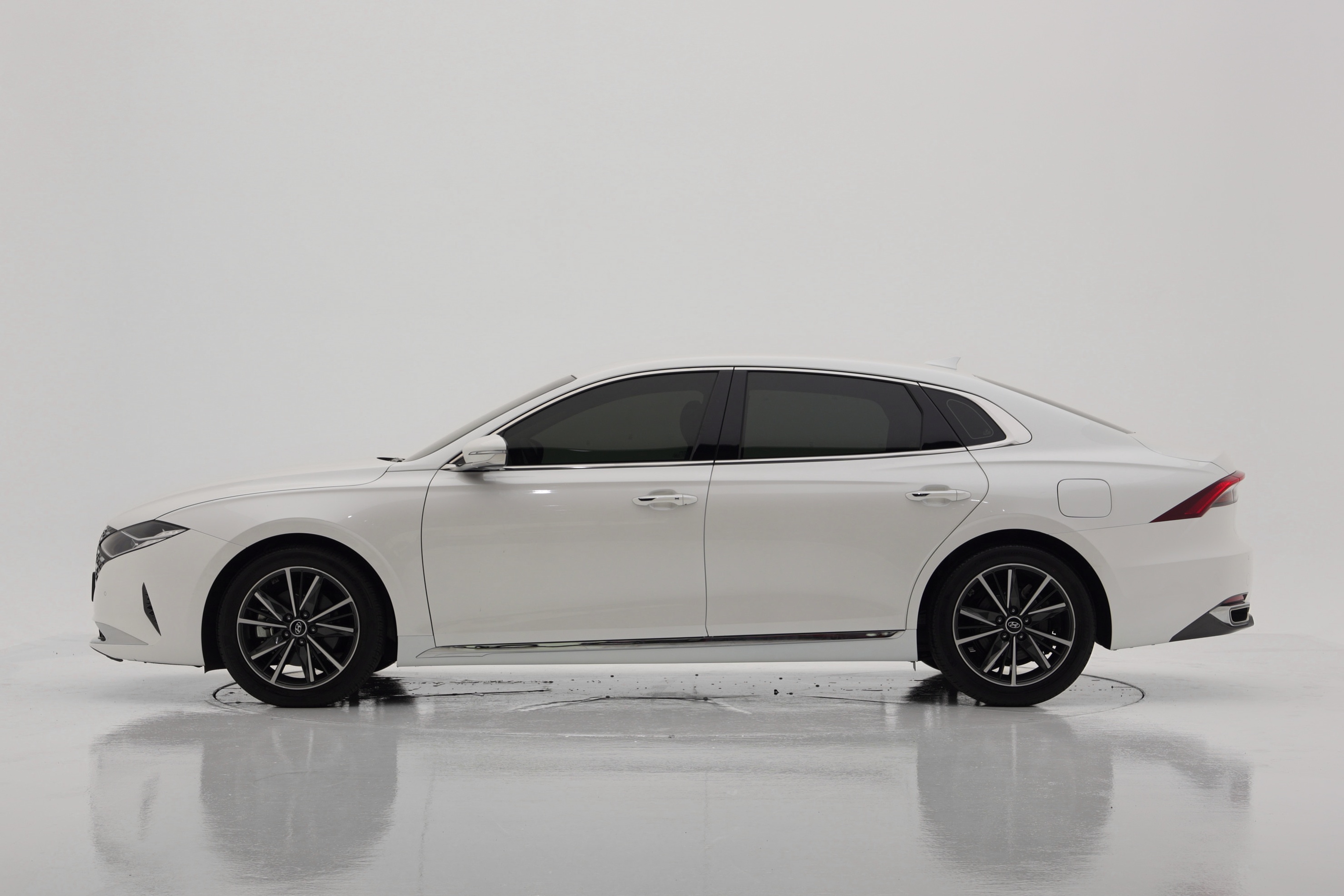 Hyundai Grandeur Premium