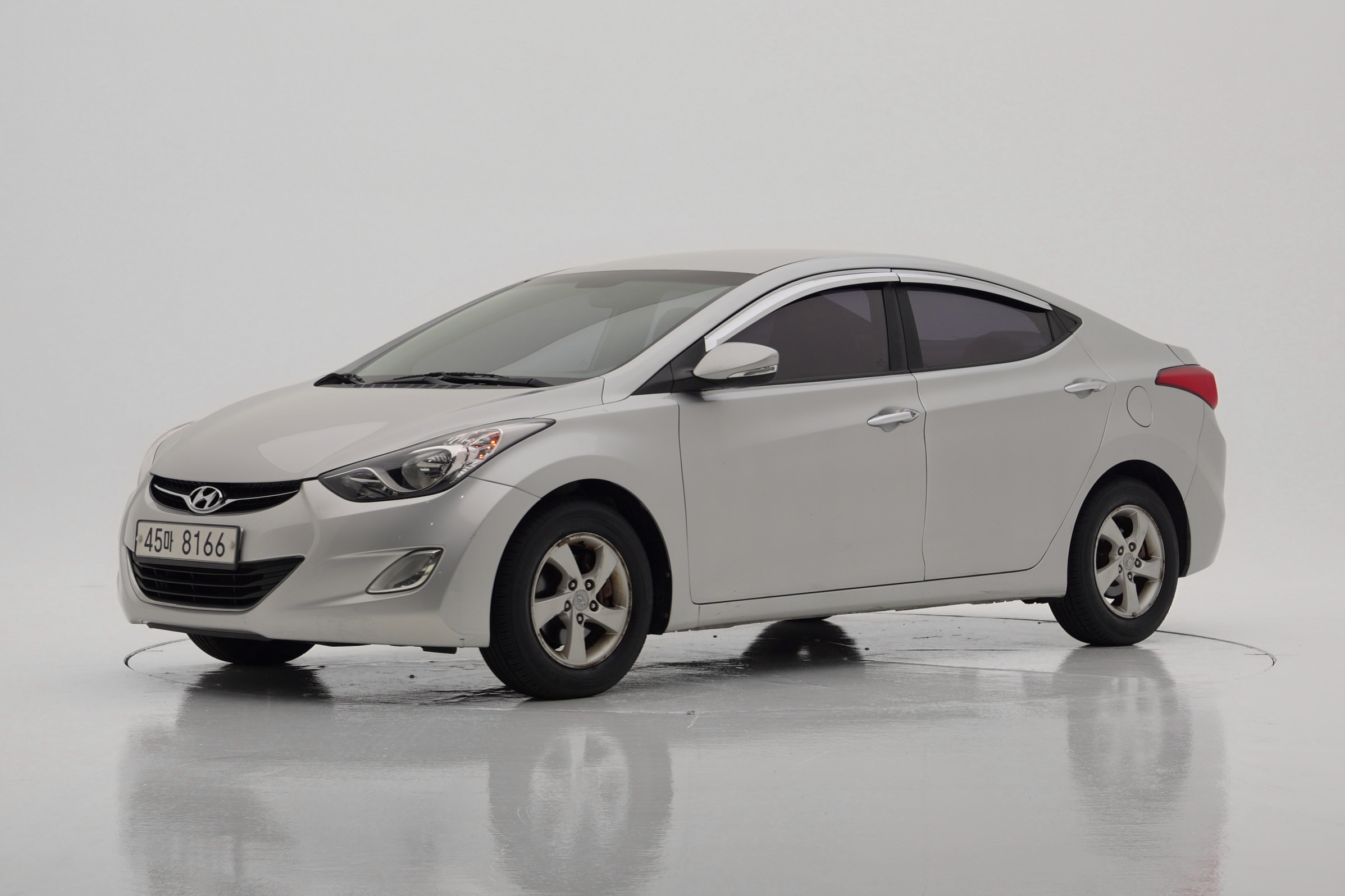 Hyundai Elantra M16 GDI Luxury