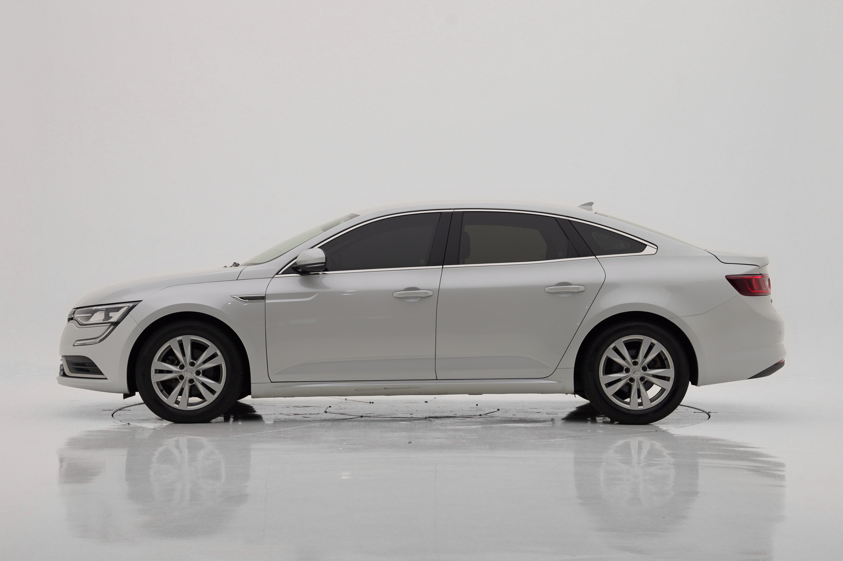 Renault Korea SM6 2.0 GDe SE