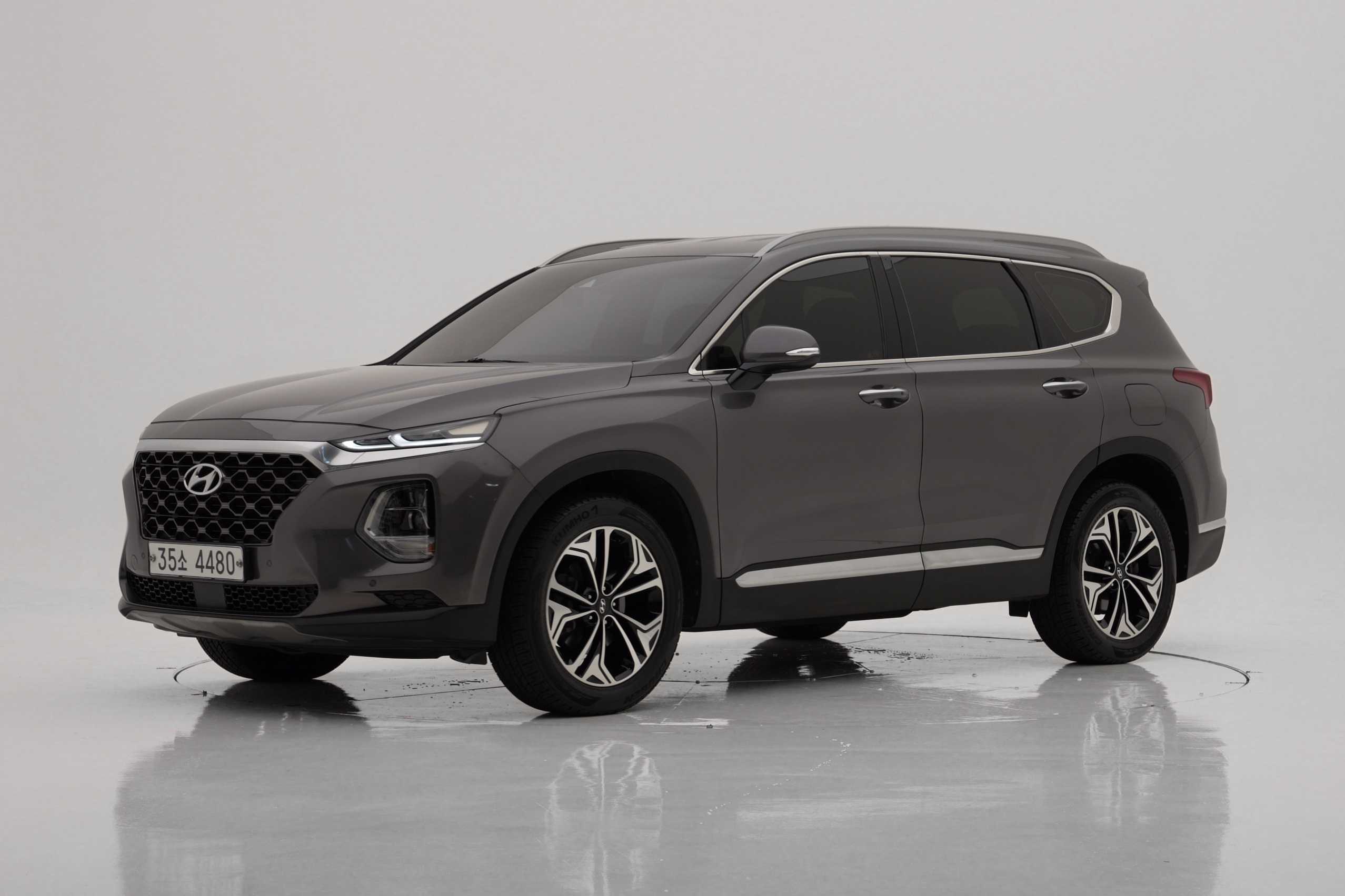 Hyundai Santa Fe Prestige 5 мест