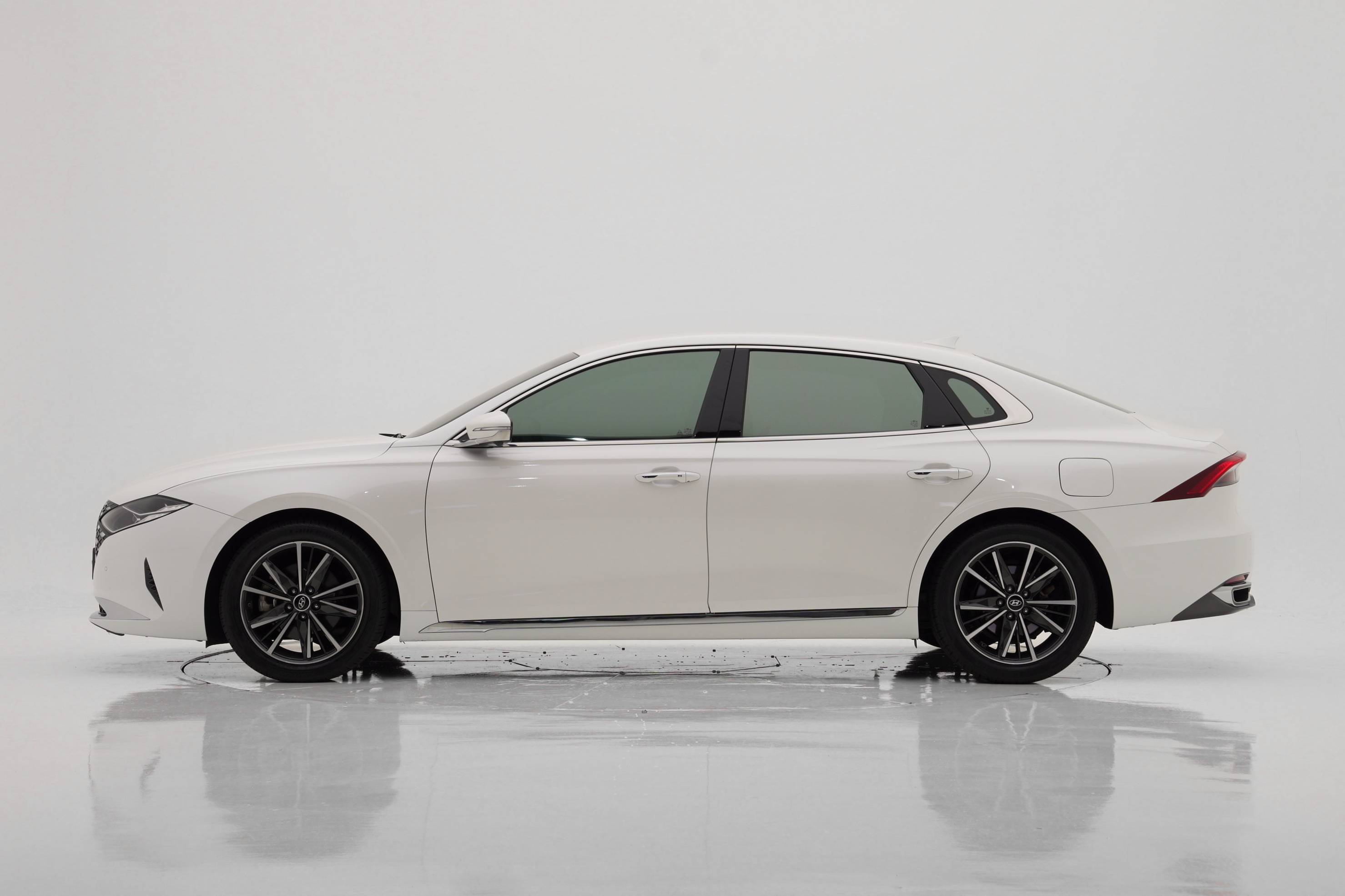 Hyundai Grandeur Exclusive