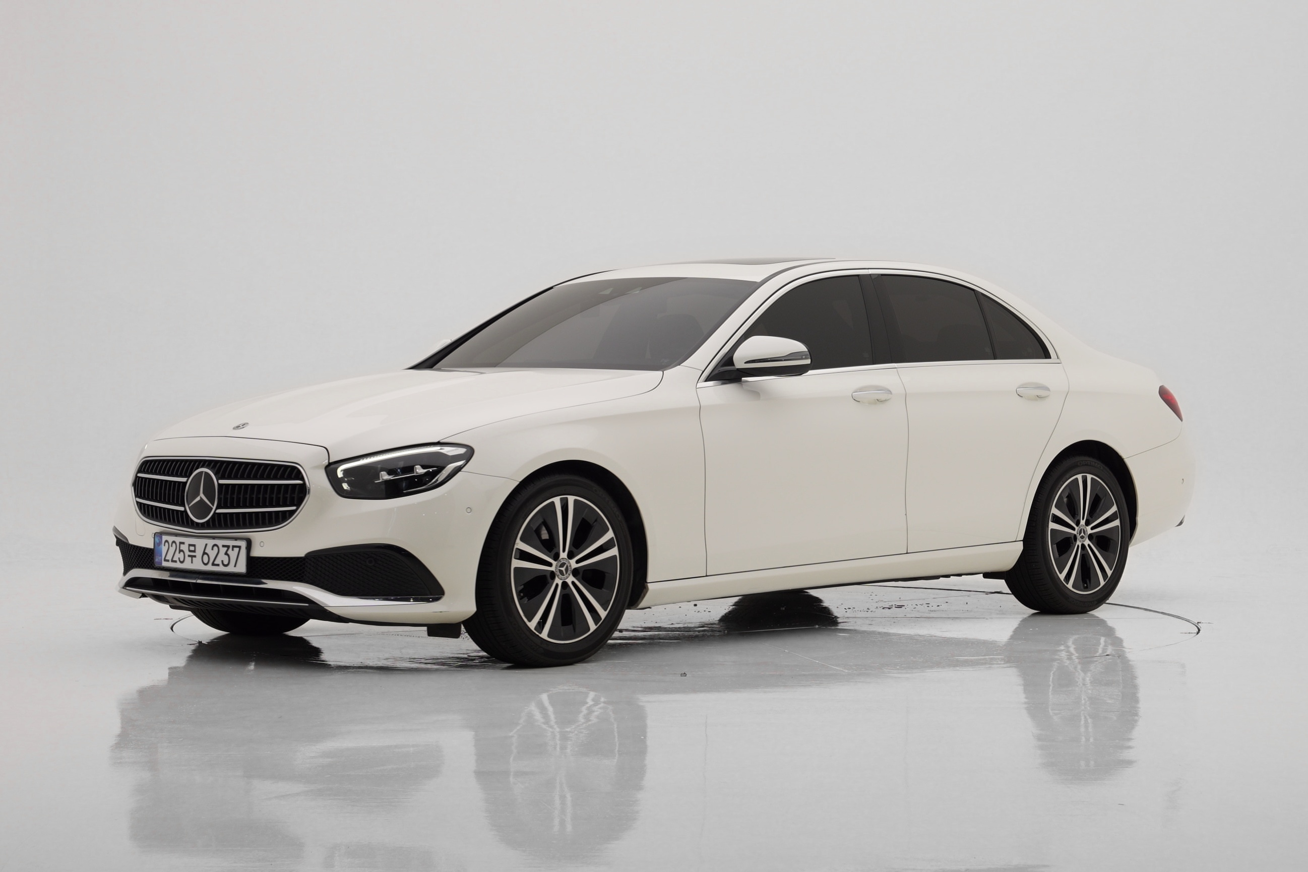 Mercedes-Benz E-Class E250 Avantgarde