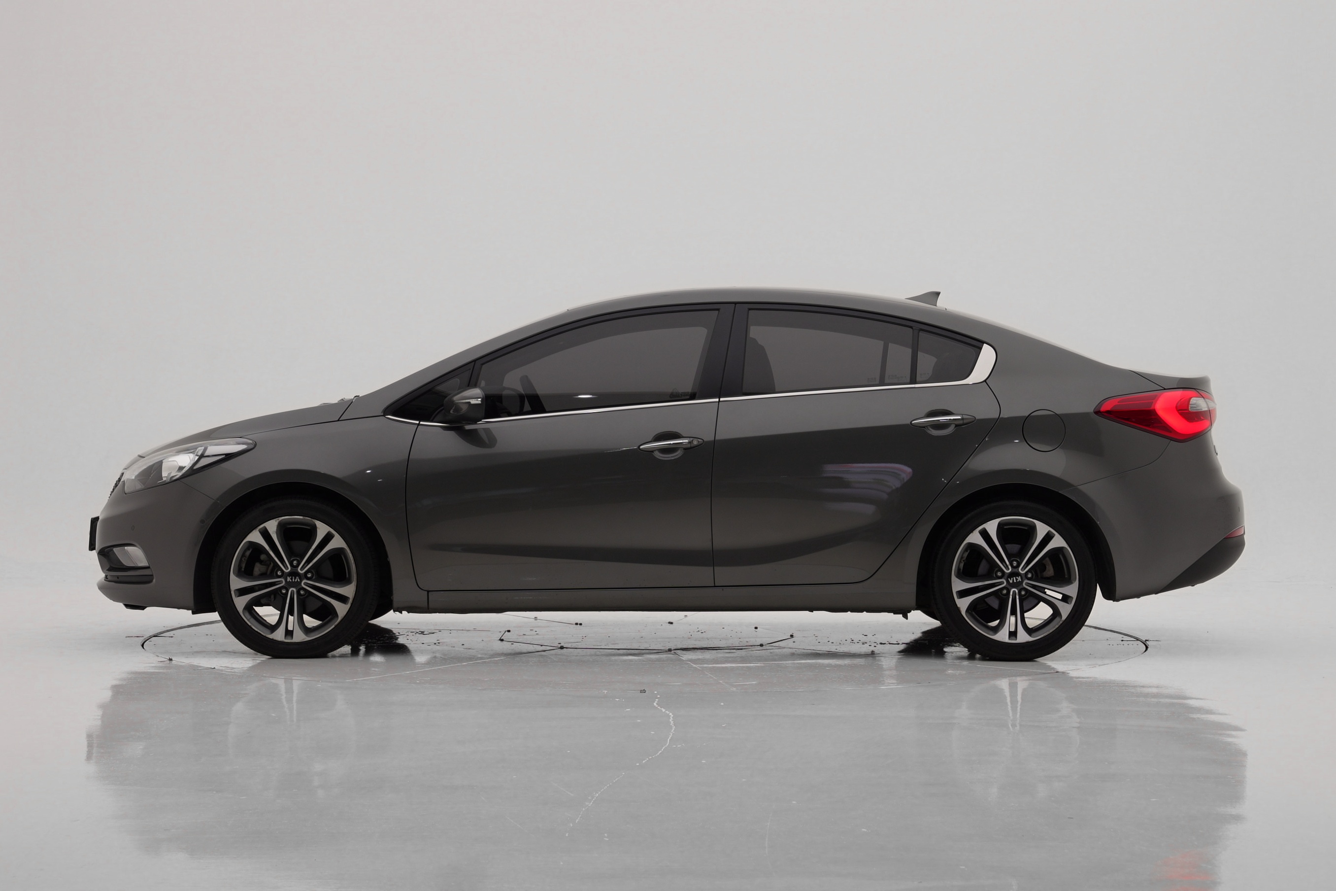 Kia K3 Noblesse
