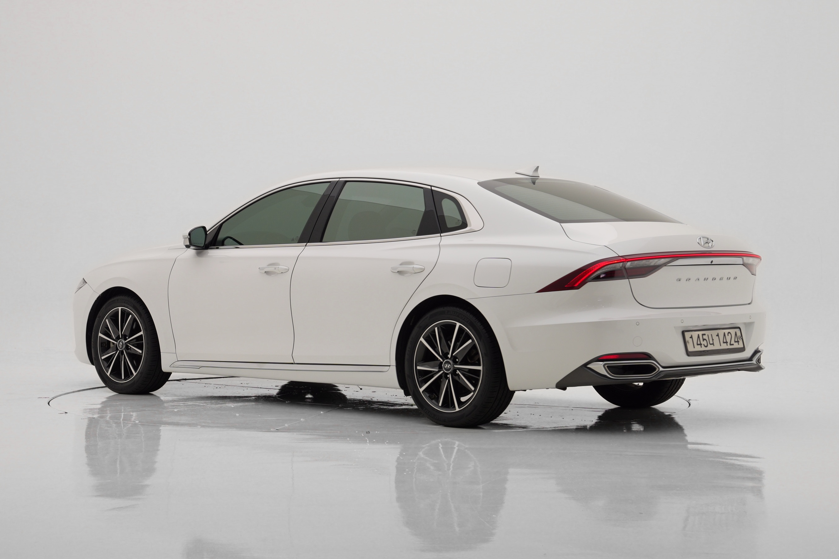 Hyundai Grandeur Exclusive