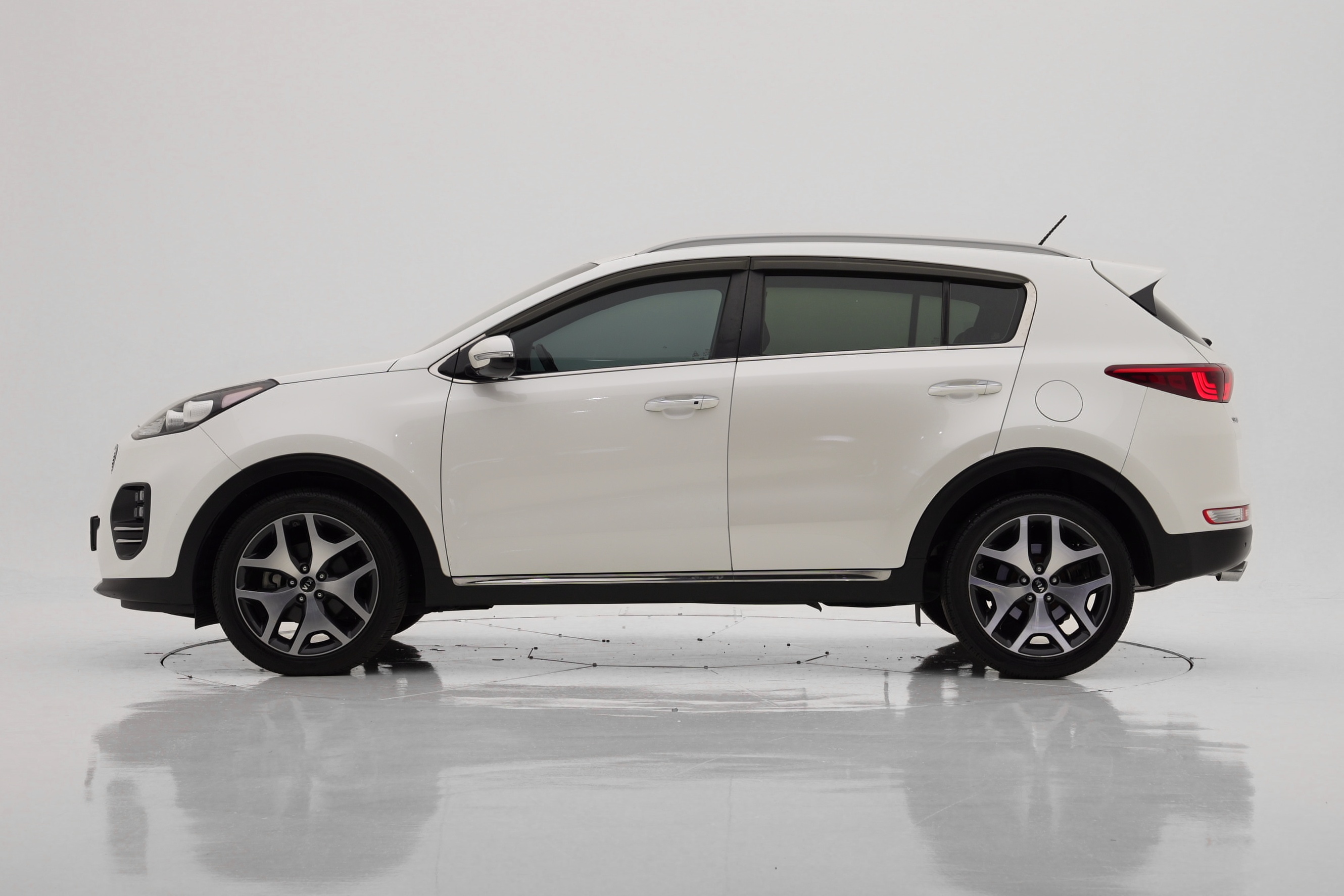Kia Sportage Дизель 2.0 2WD Prestige