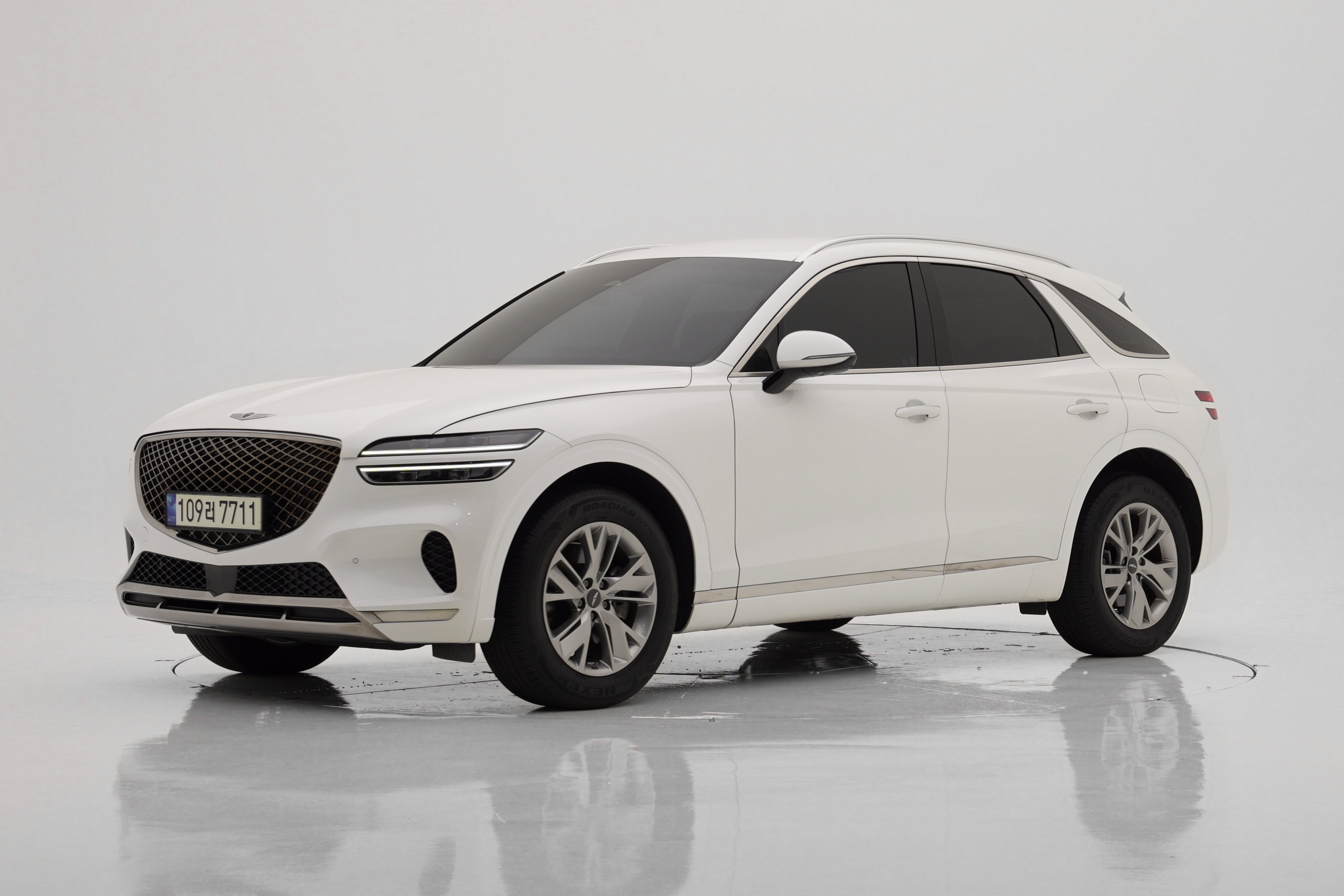 Genesis GV70 2.5T Бензин 2WD