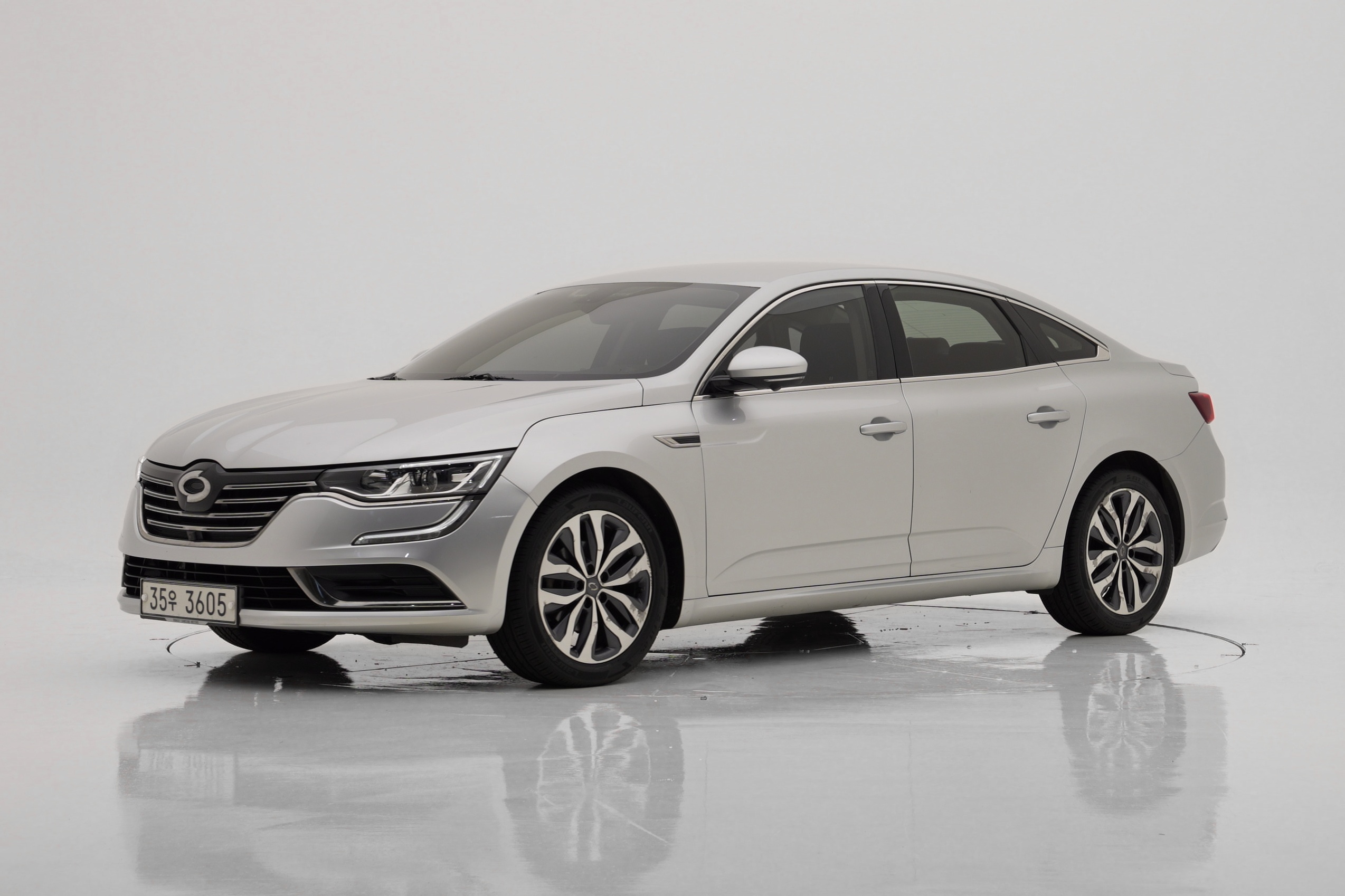 Renault Korea SM6 2.0 GDe LE