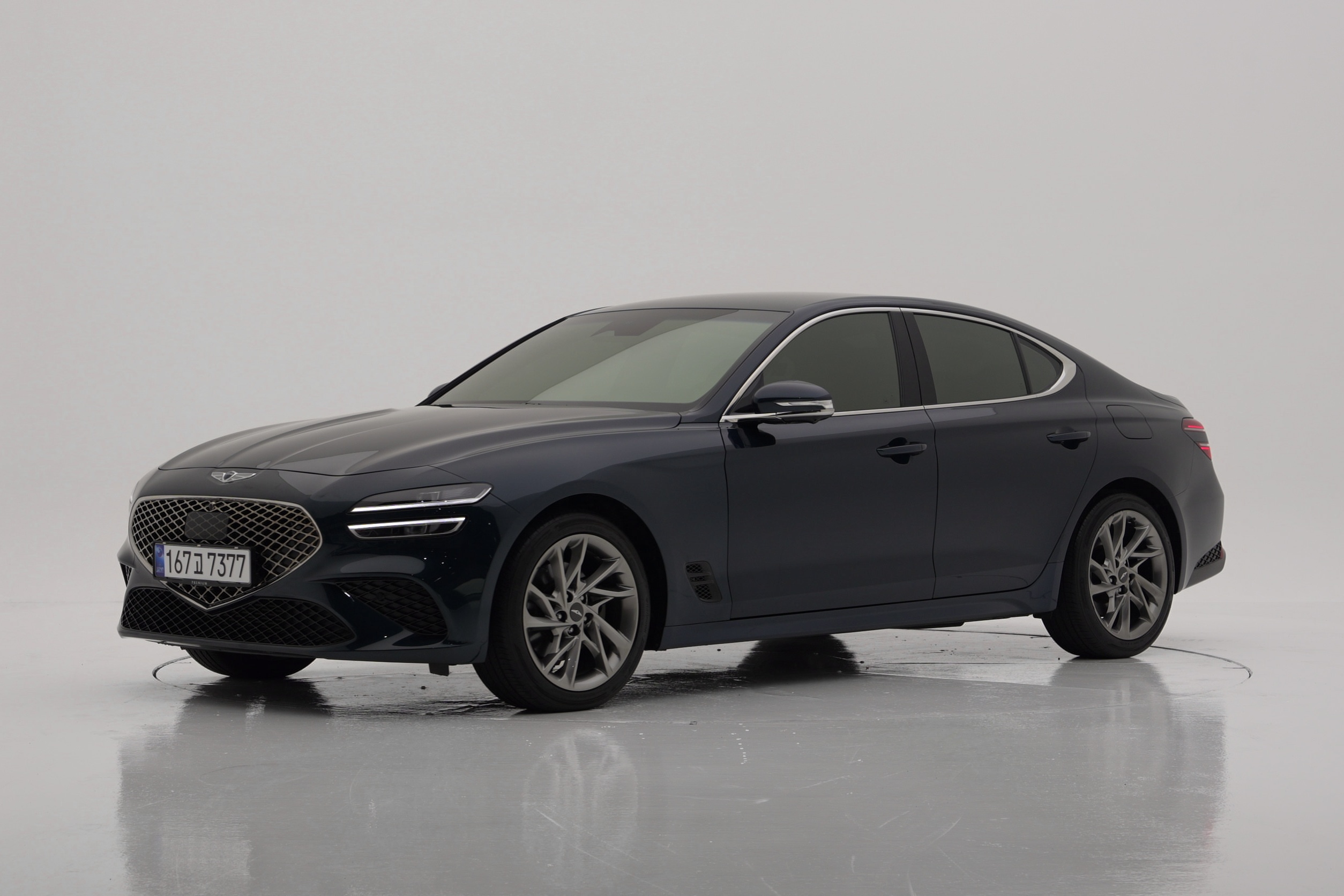 Genesis G70 Бензин 2.0T 4WD