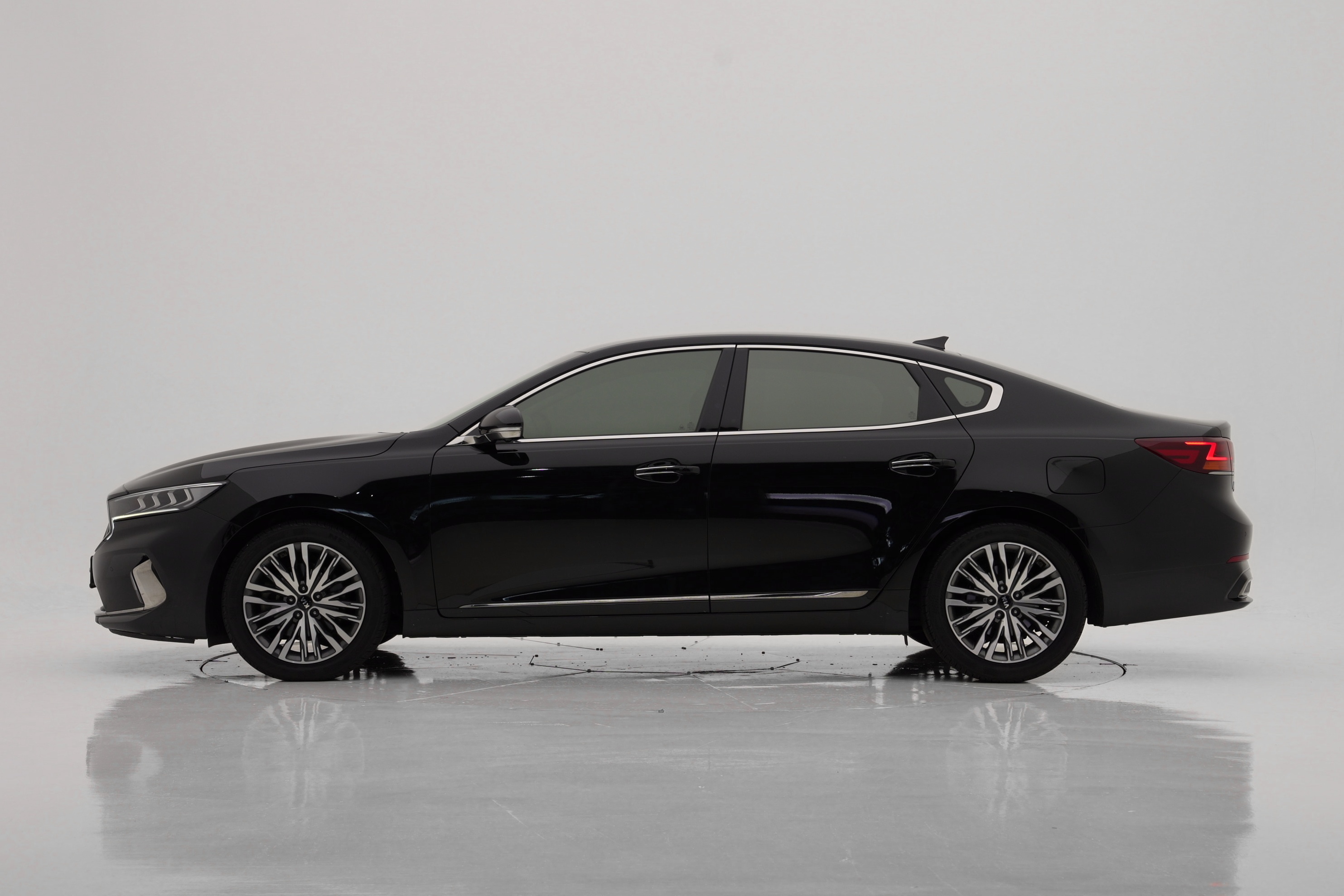 Kia K7 2.5 GDI Noblesse