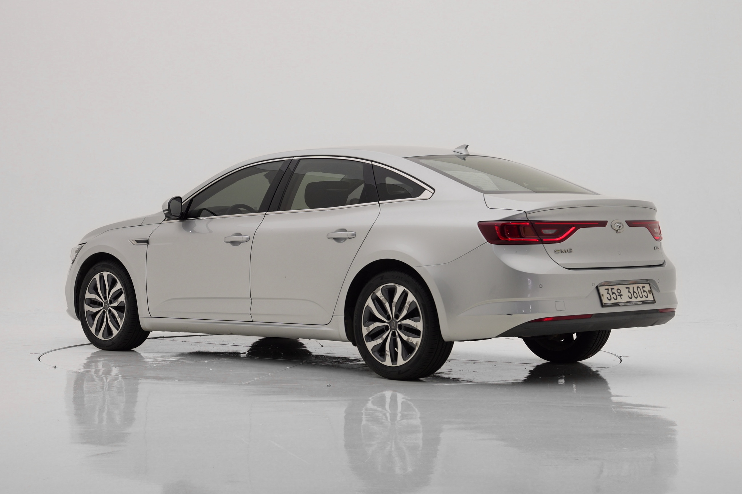 Renault Korea SM6 2.0 GDe LE