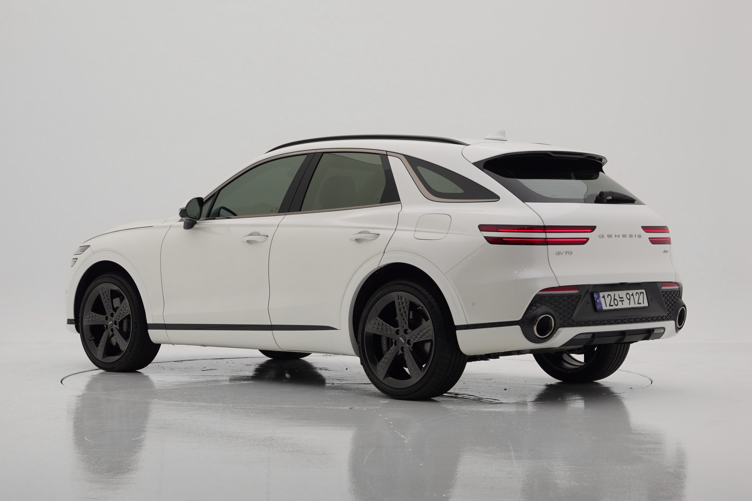 Genesis GV70 2.5T Бензин AWD