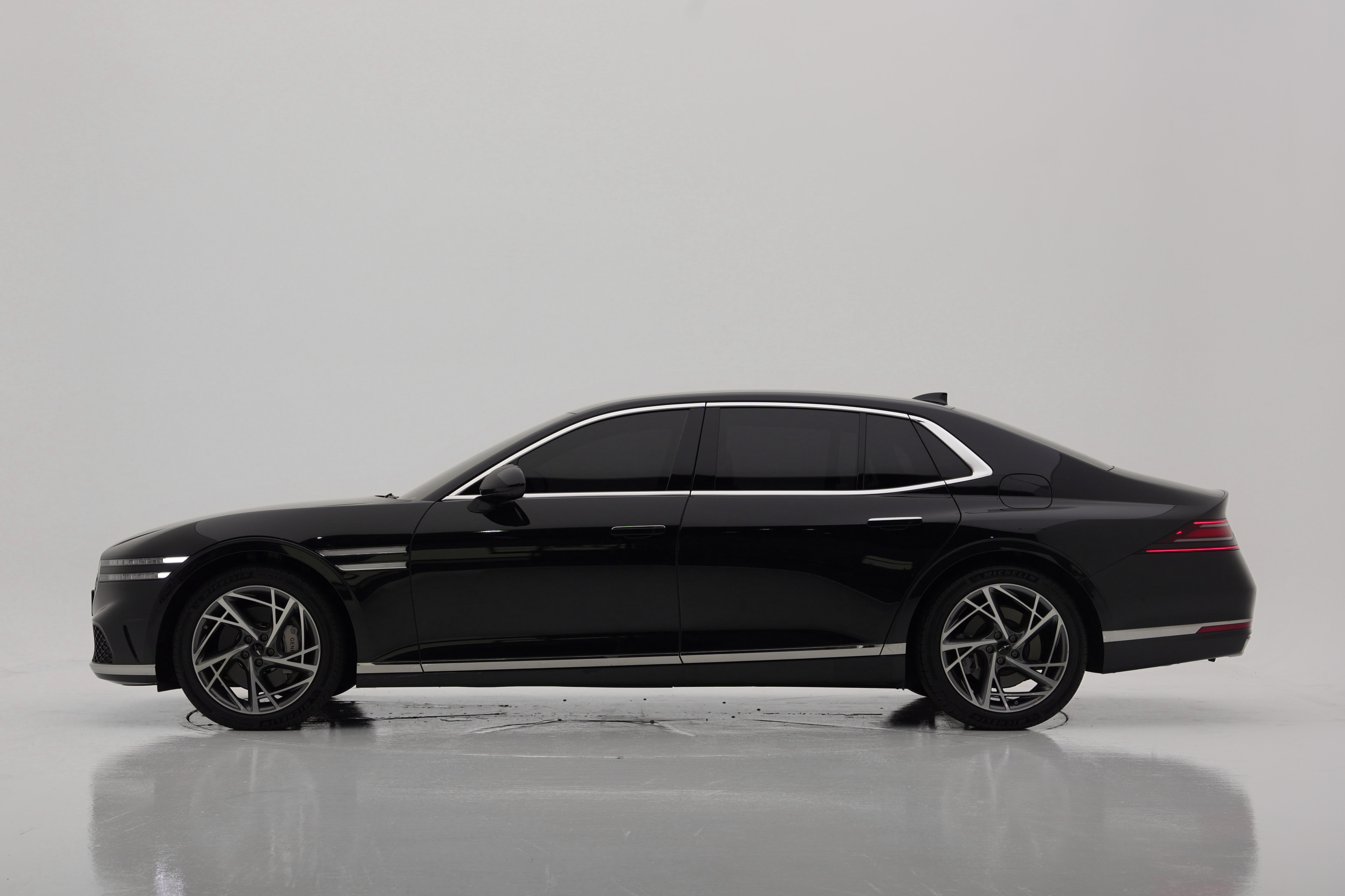 Genesis G90 3.5T Бензин AWD