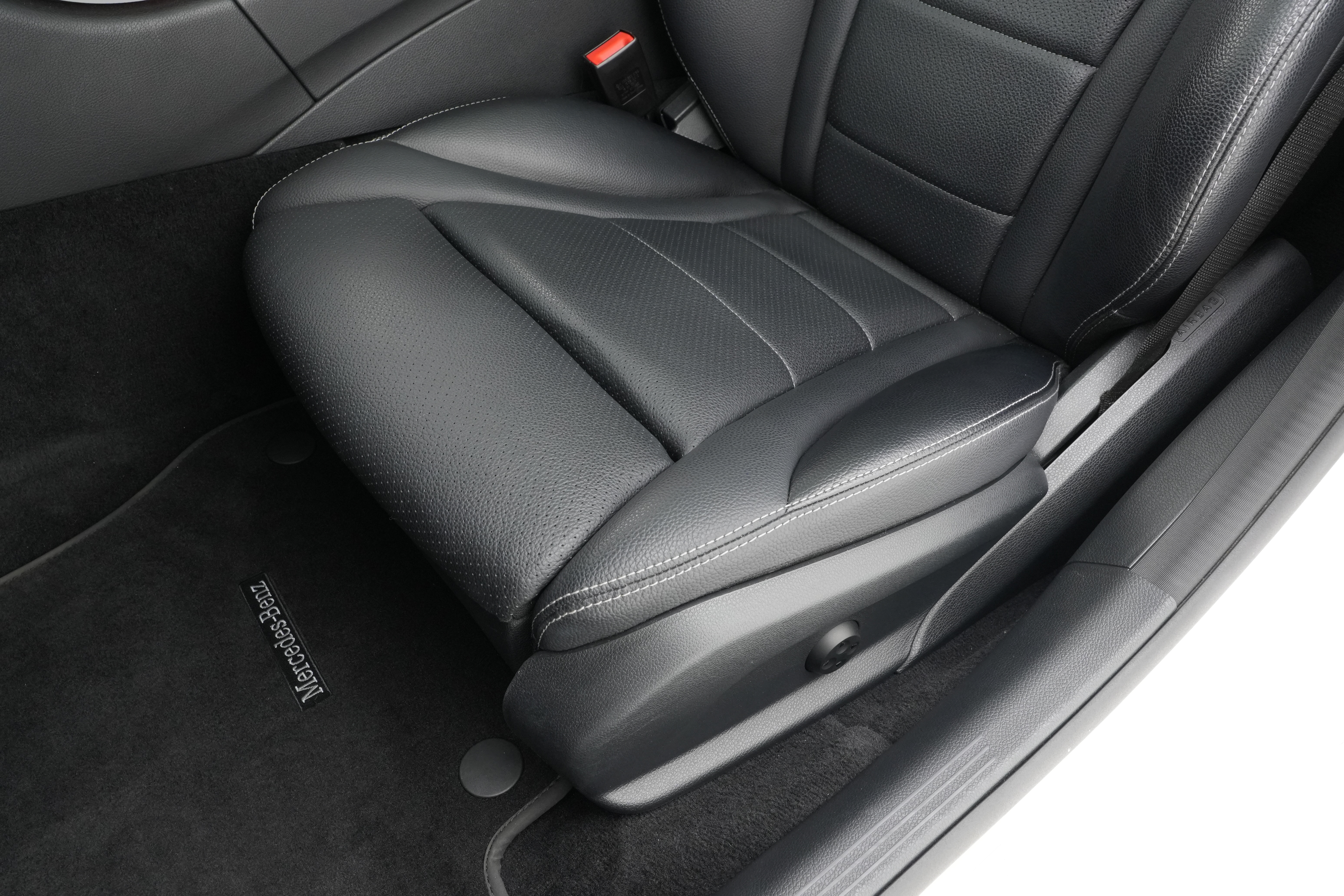 Interior 7