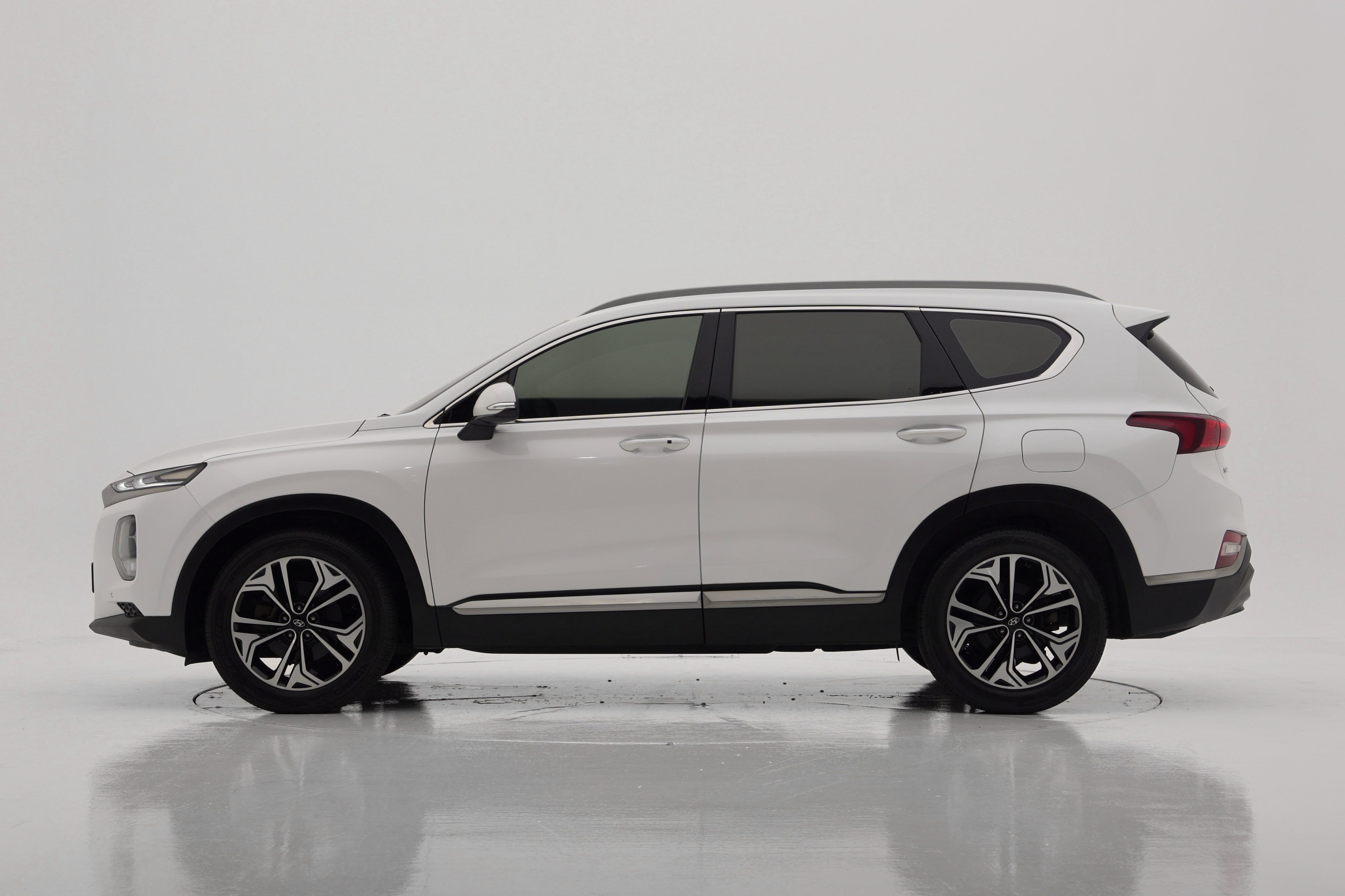 Hyundai Santa Fe Prestige 5 мест