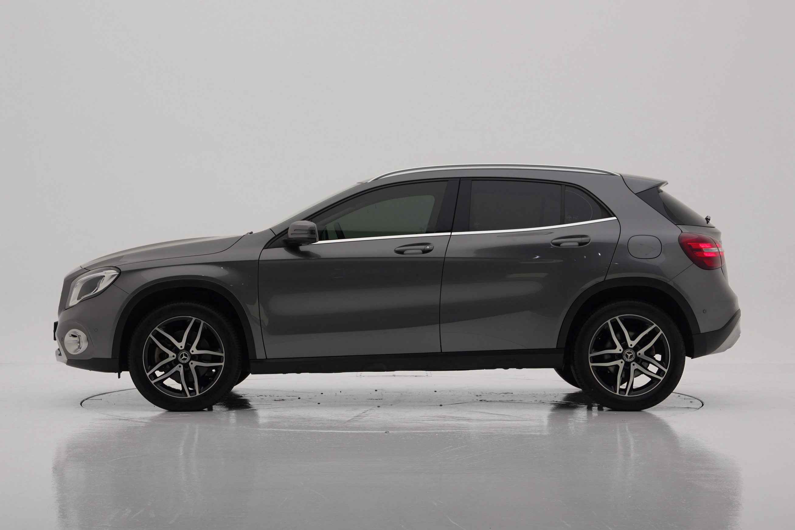 Mercedes-Benz GLA GLA220 Premium