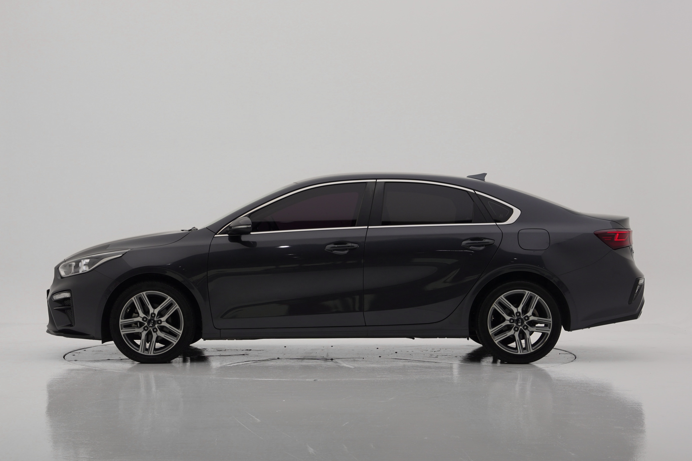 Kia K3 Luxury