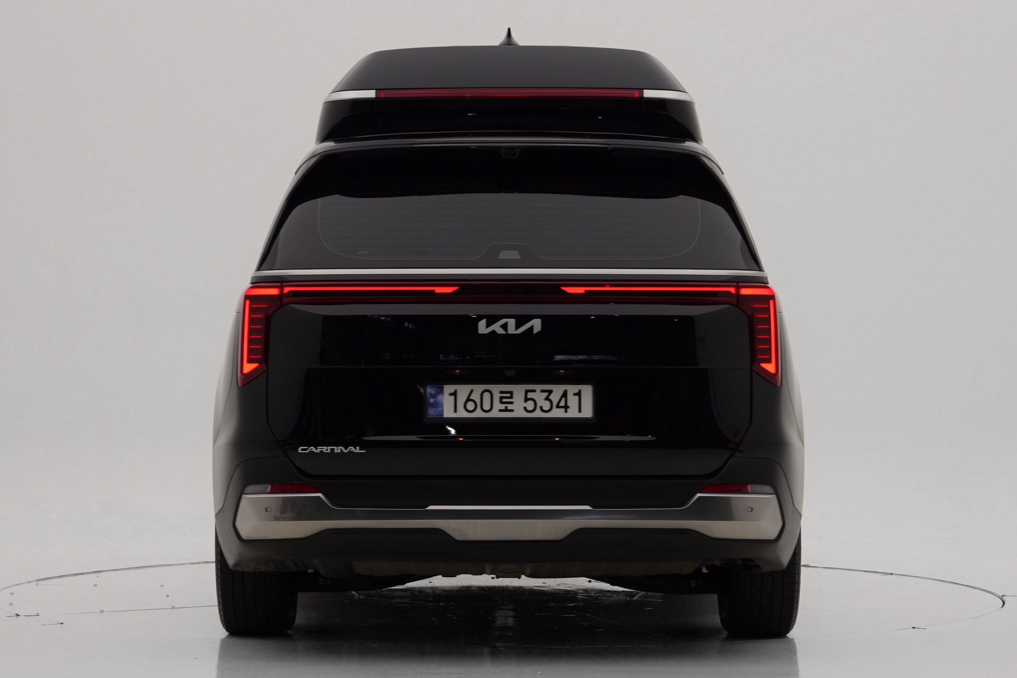 Kia Carnival Signature