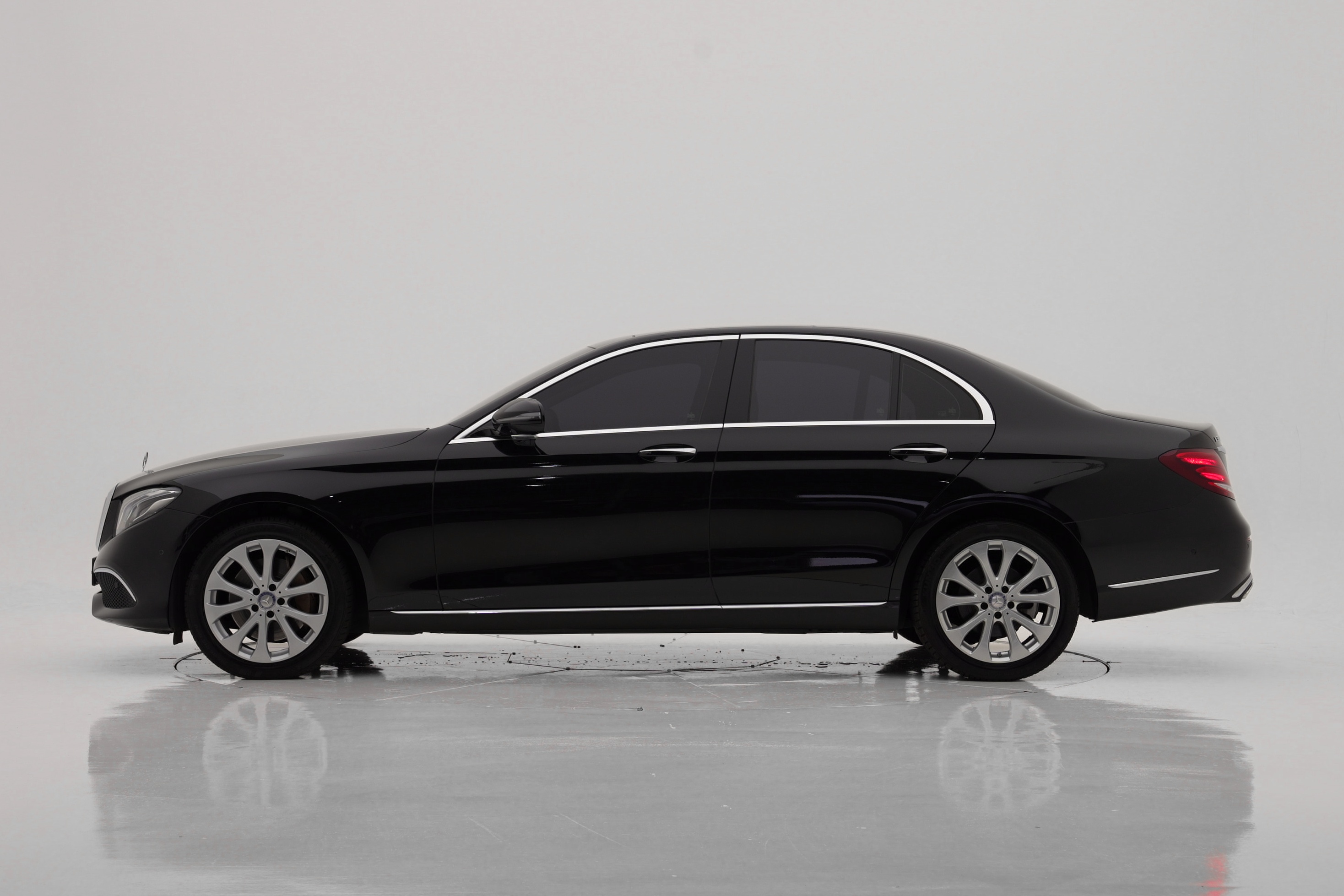 Mercedes-Benz E-Class E300 Exclusive