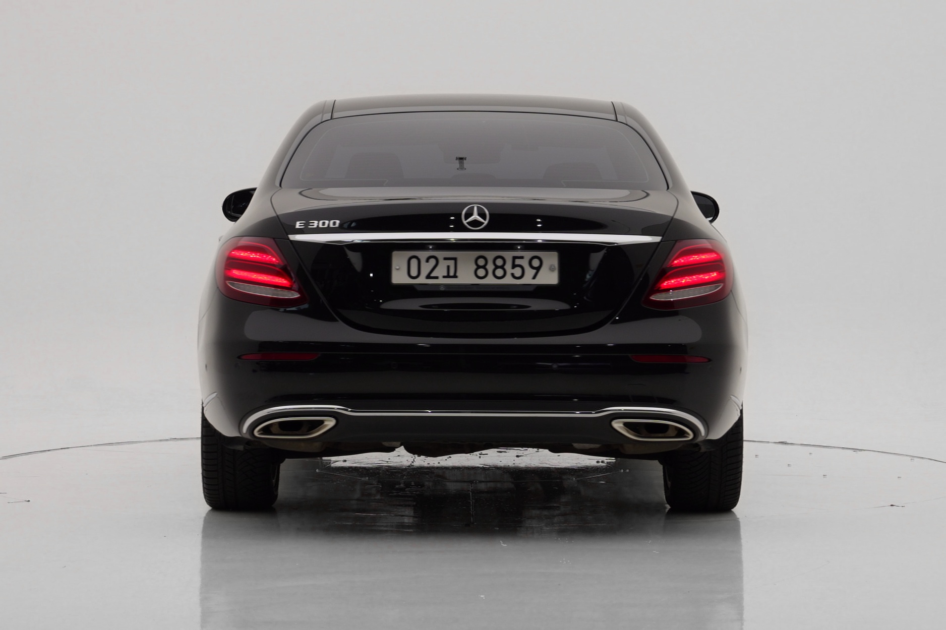 Mercedes-Benz E-Class E300 Exclusive
