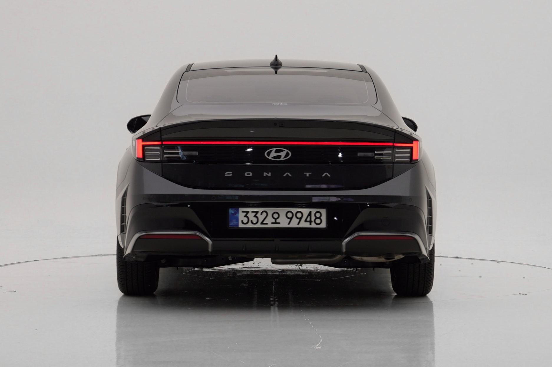 Hyundai Sonata Exclusive