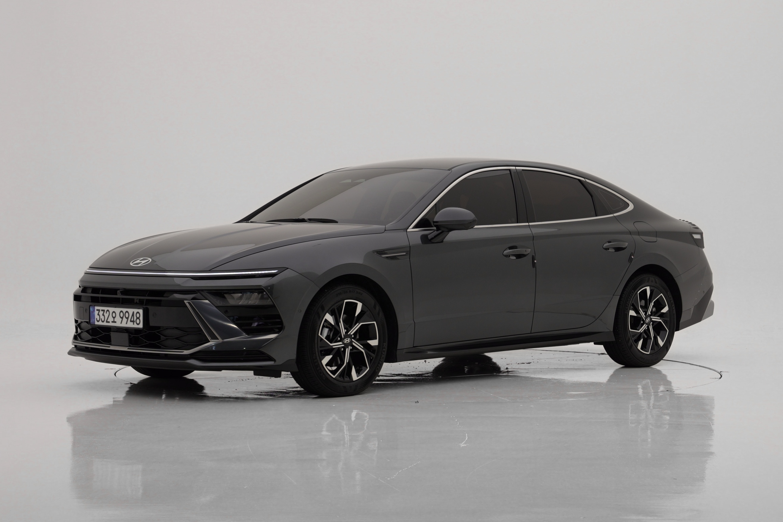 Hyundai Sonata Exclusive