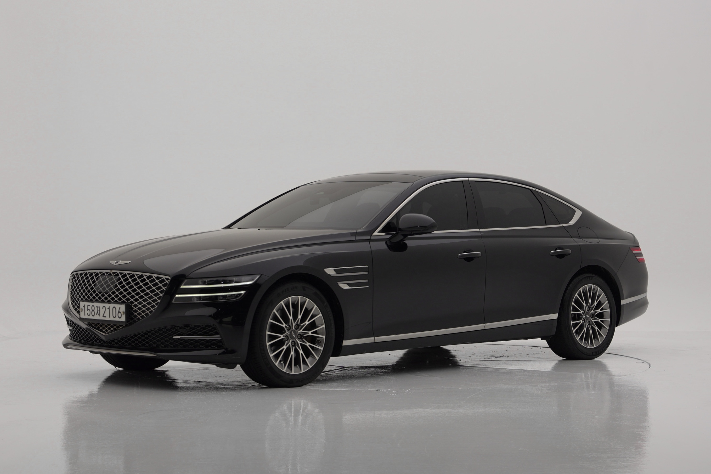 Genesis G80 2.5T Бензин 2WD