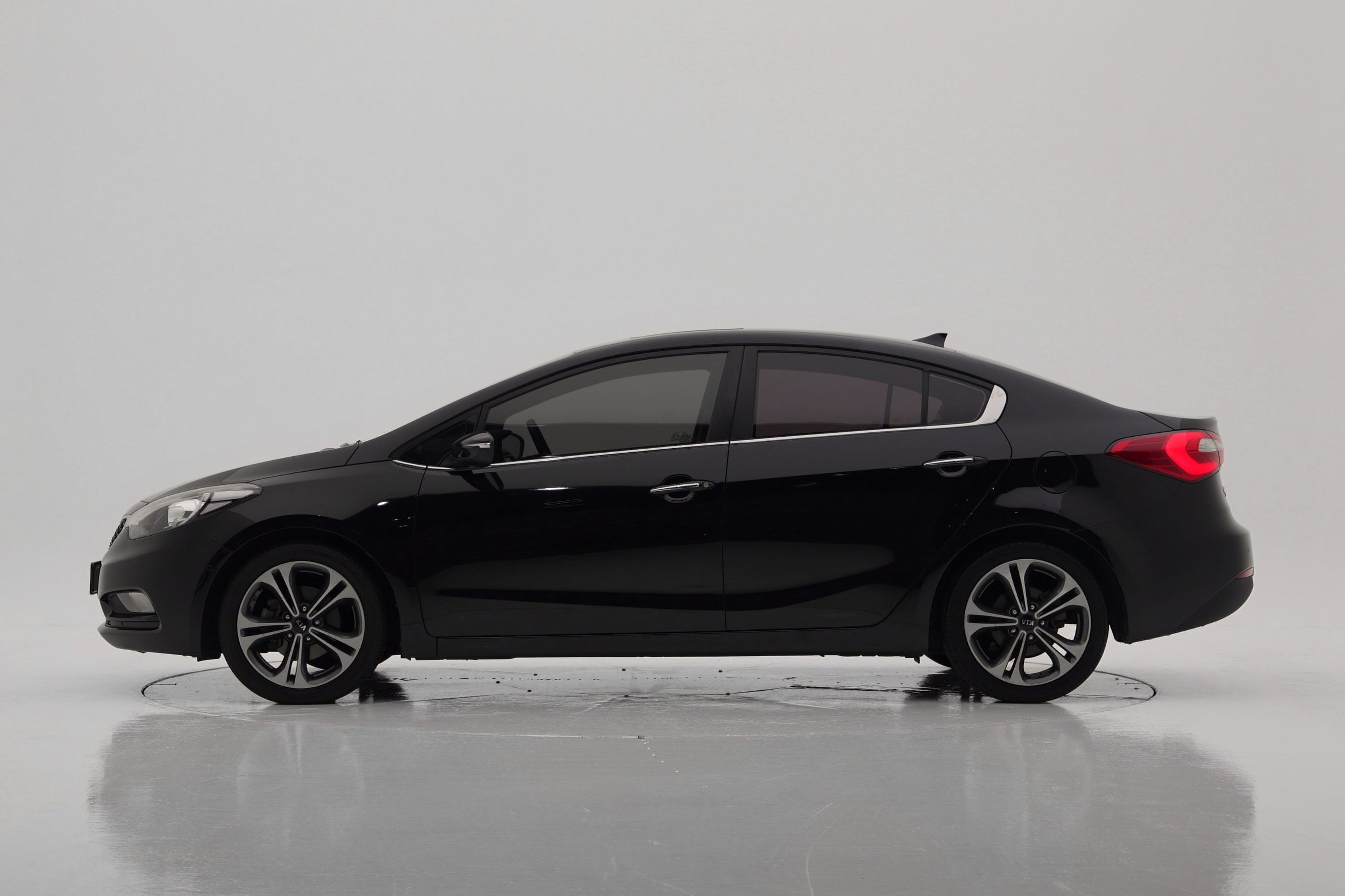 Kia K3 Noblesse