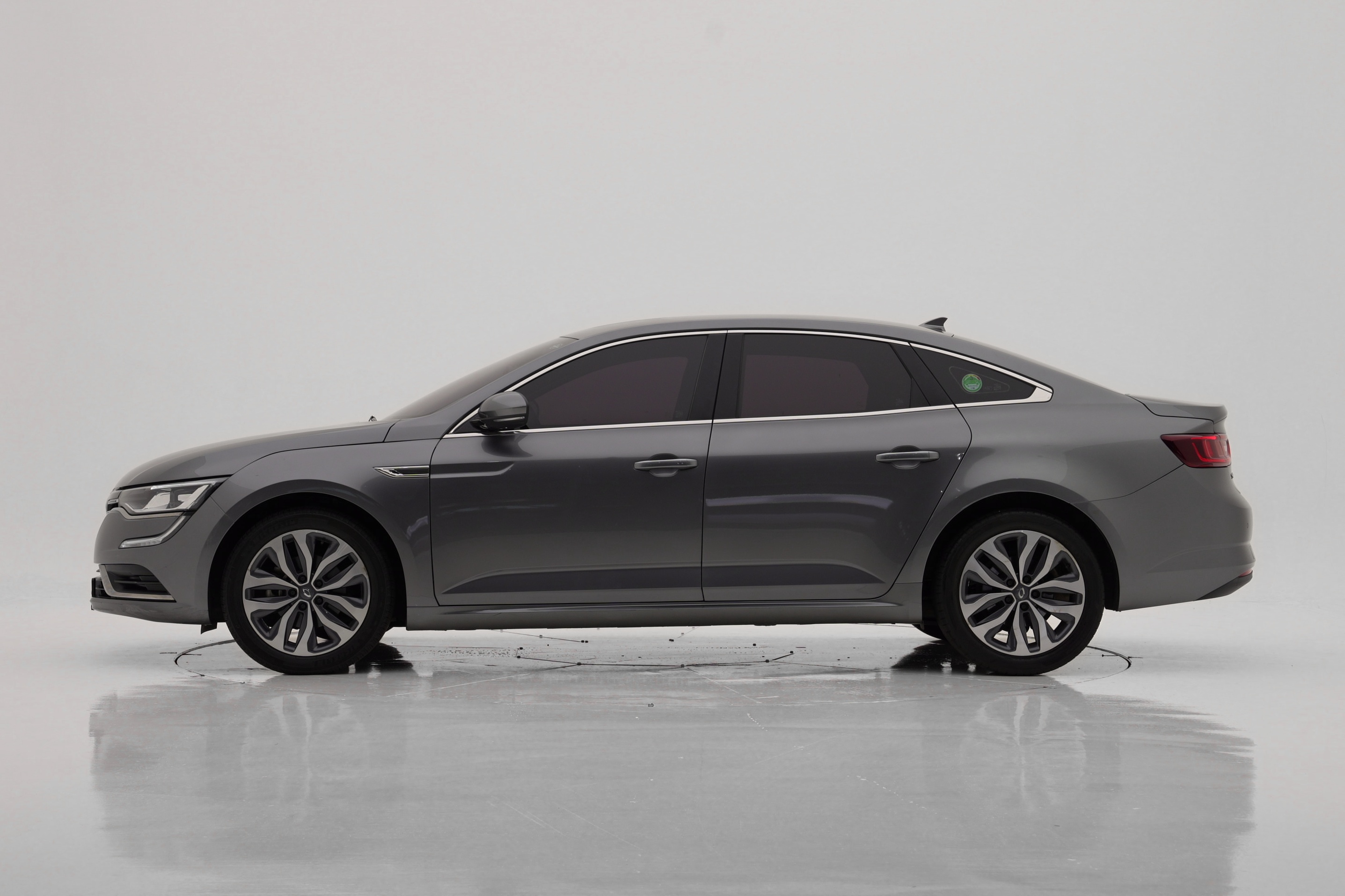 Renault Korea SM6 2.0 GDe SE
