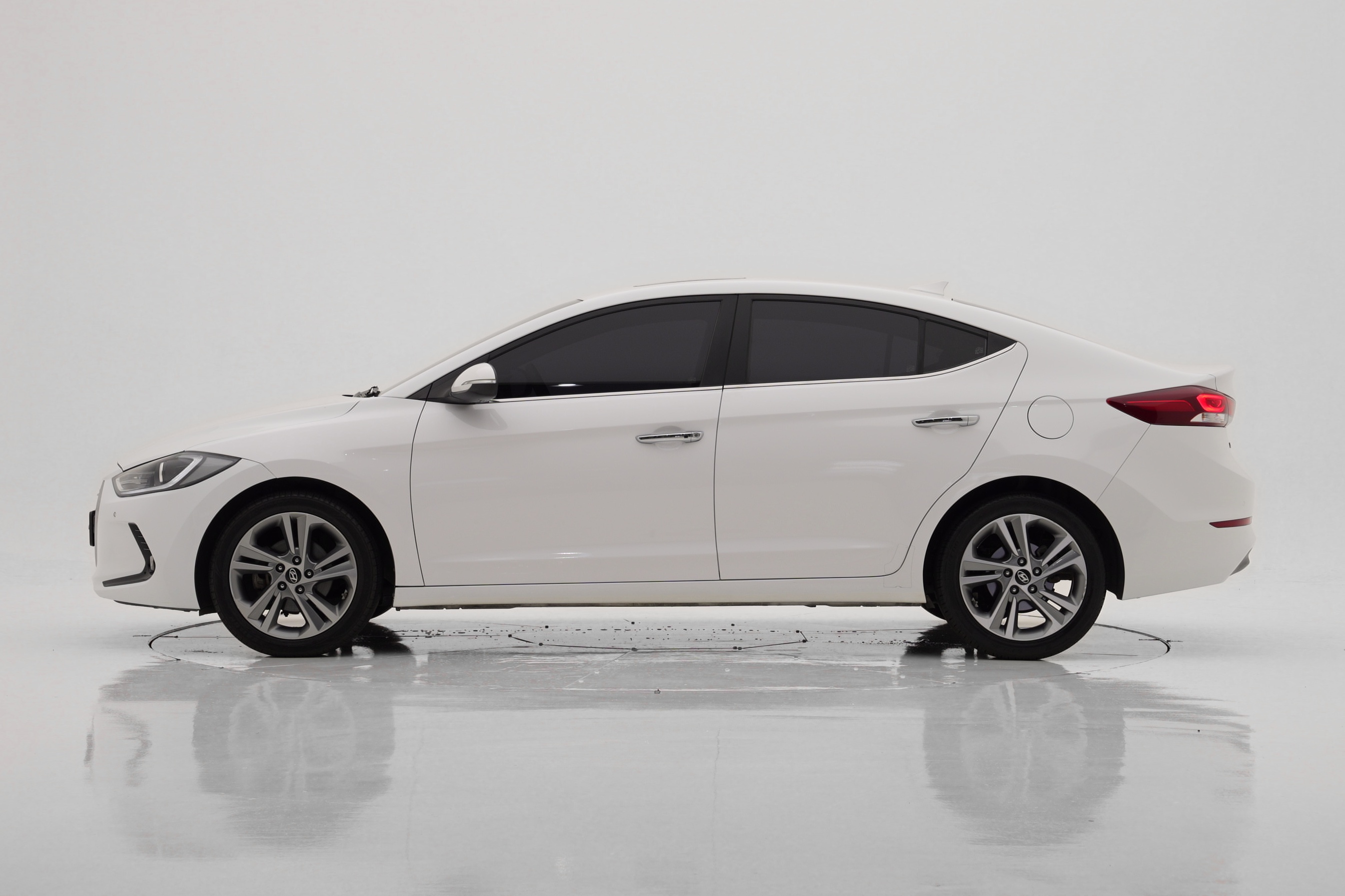 Hyundai Elantra 1.6 GDI Premium
