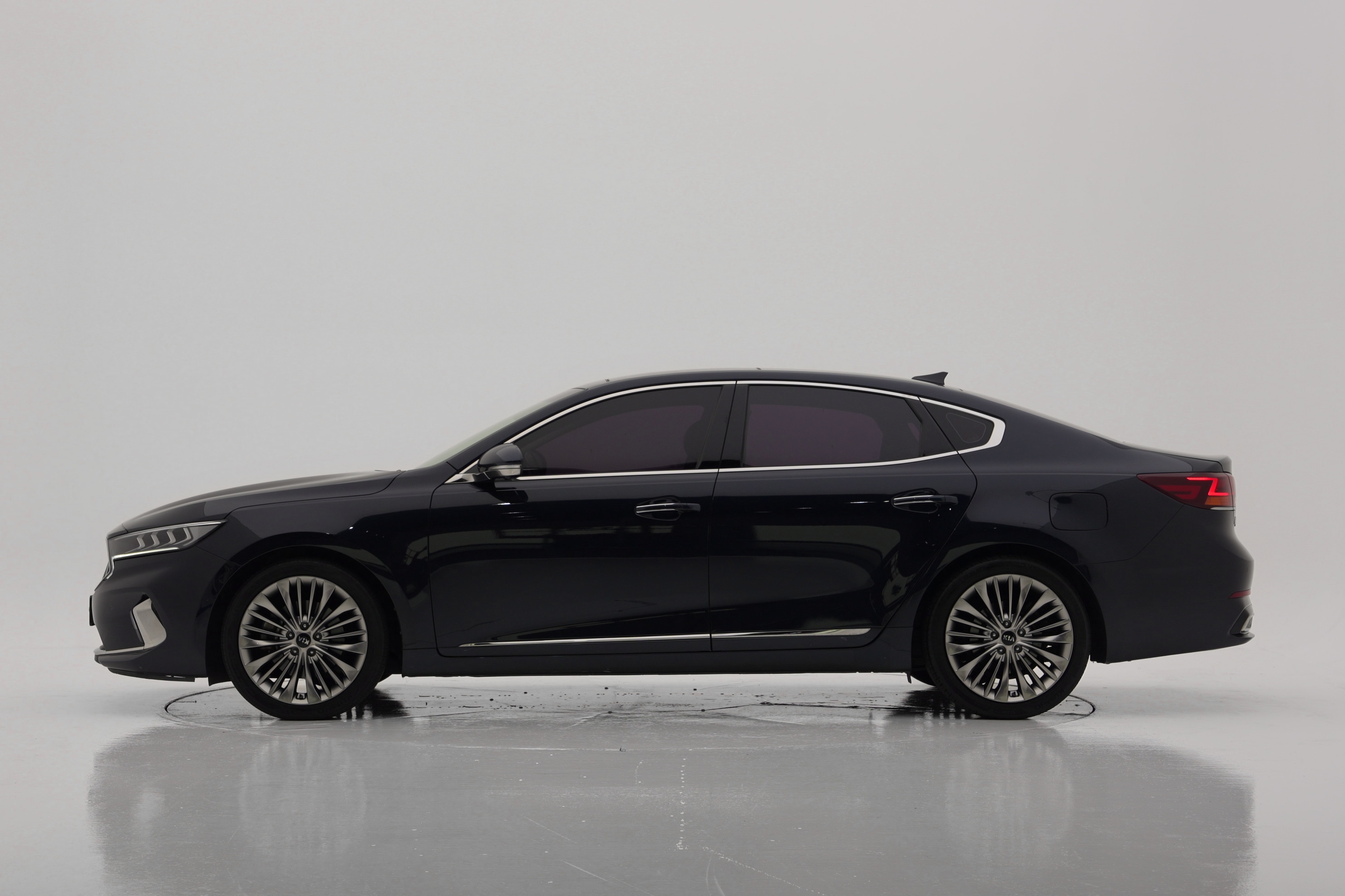 Kia K7 2.5 GDI Noblesse