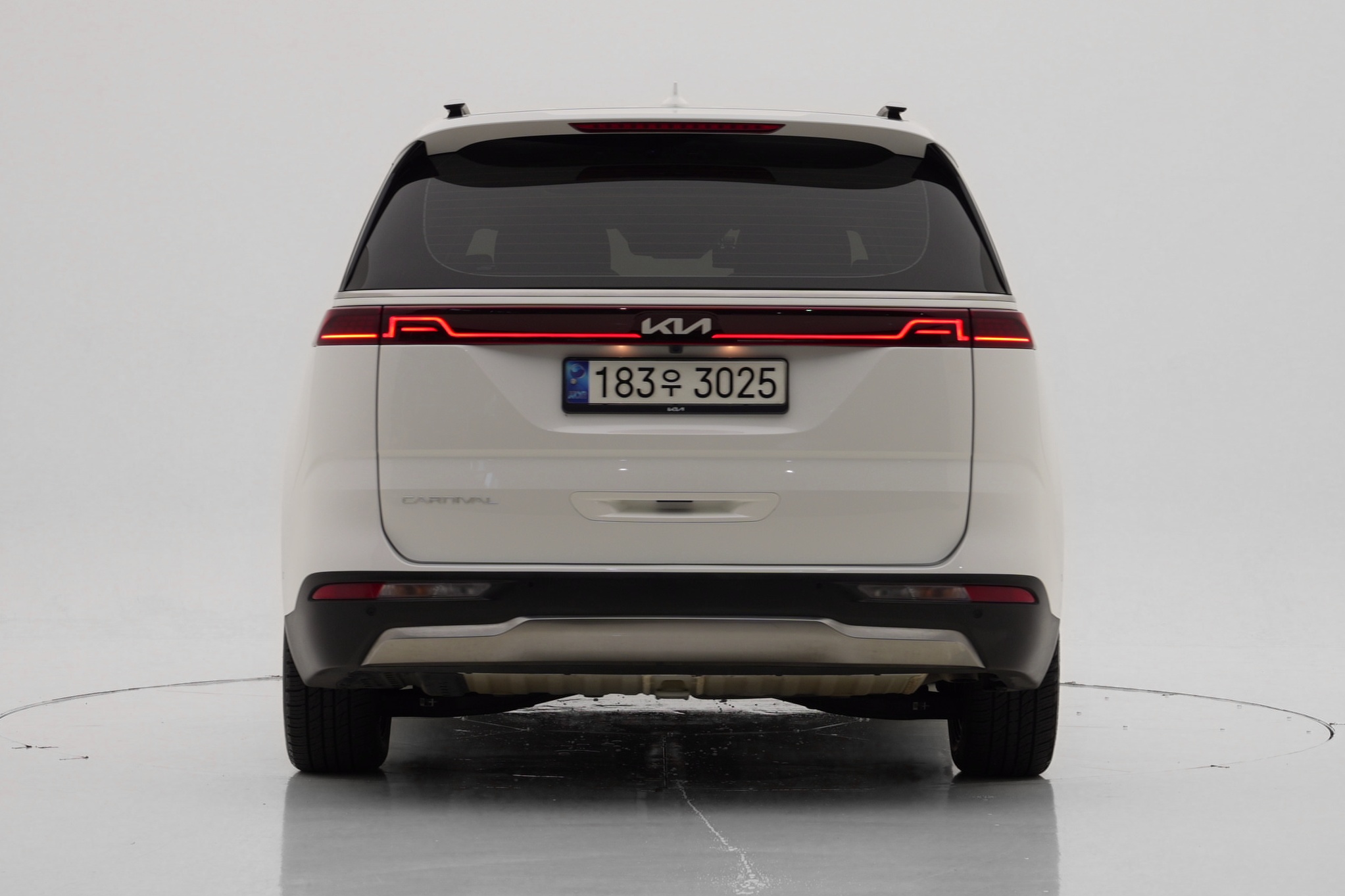 Kia Carnival Дизель 7 мест Signature